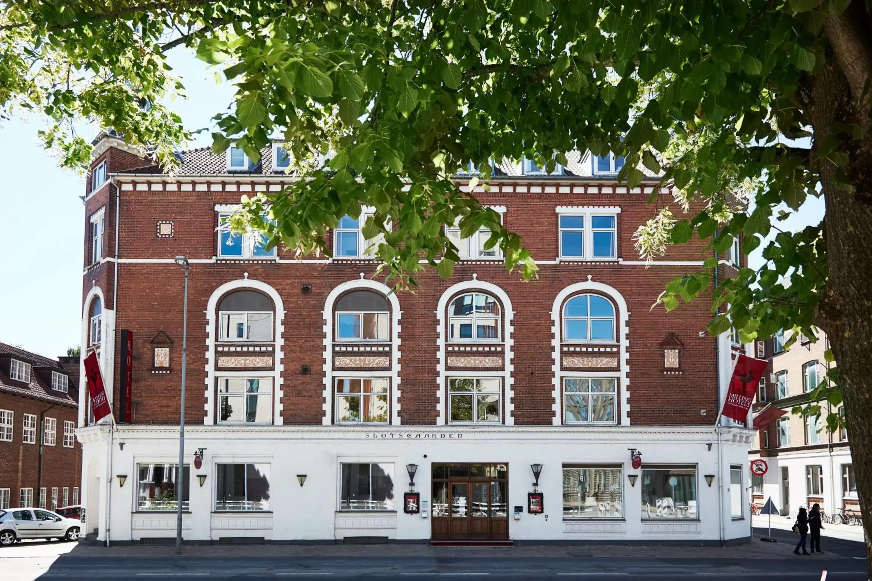 Facade/entrance, Property Building in Milling Hotel Ansgar