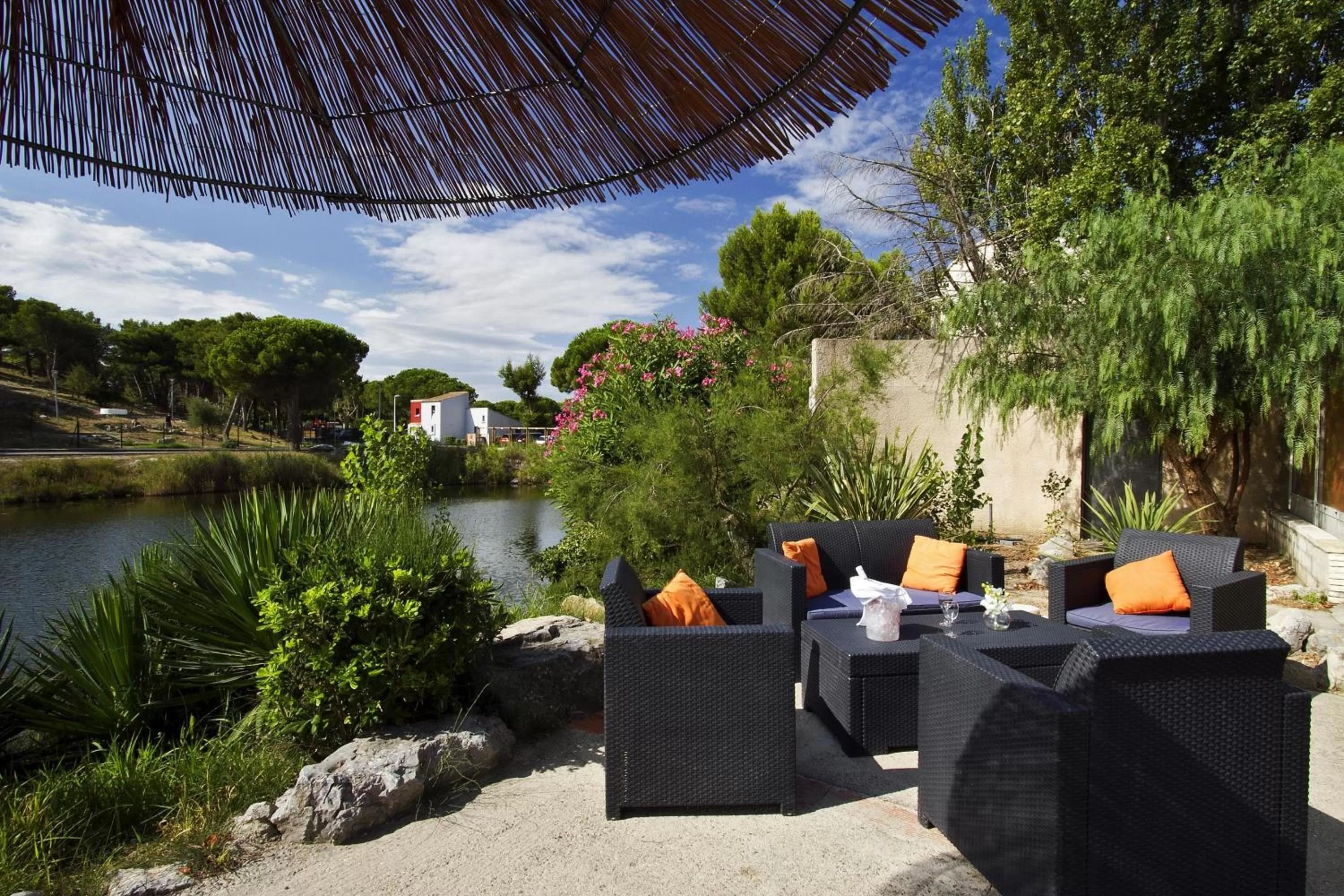 Patio in Hotel Le Phoebus Garden & Spa