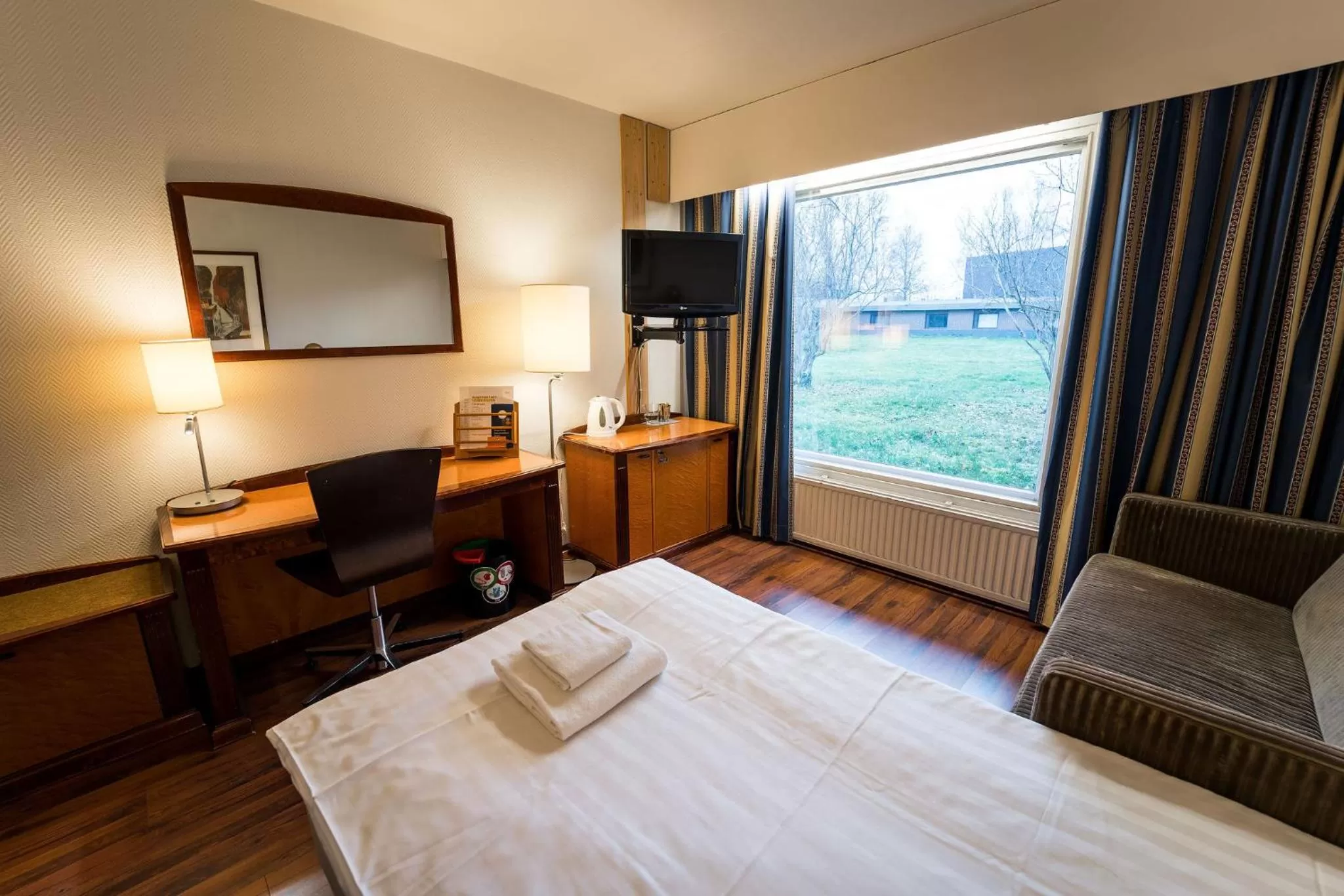 Photo of the whole room, Bed in Budget Hotel Raahe