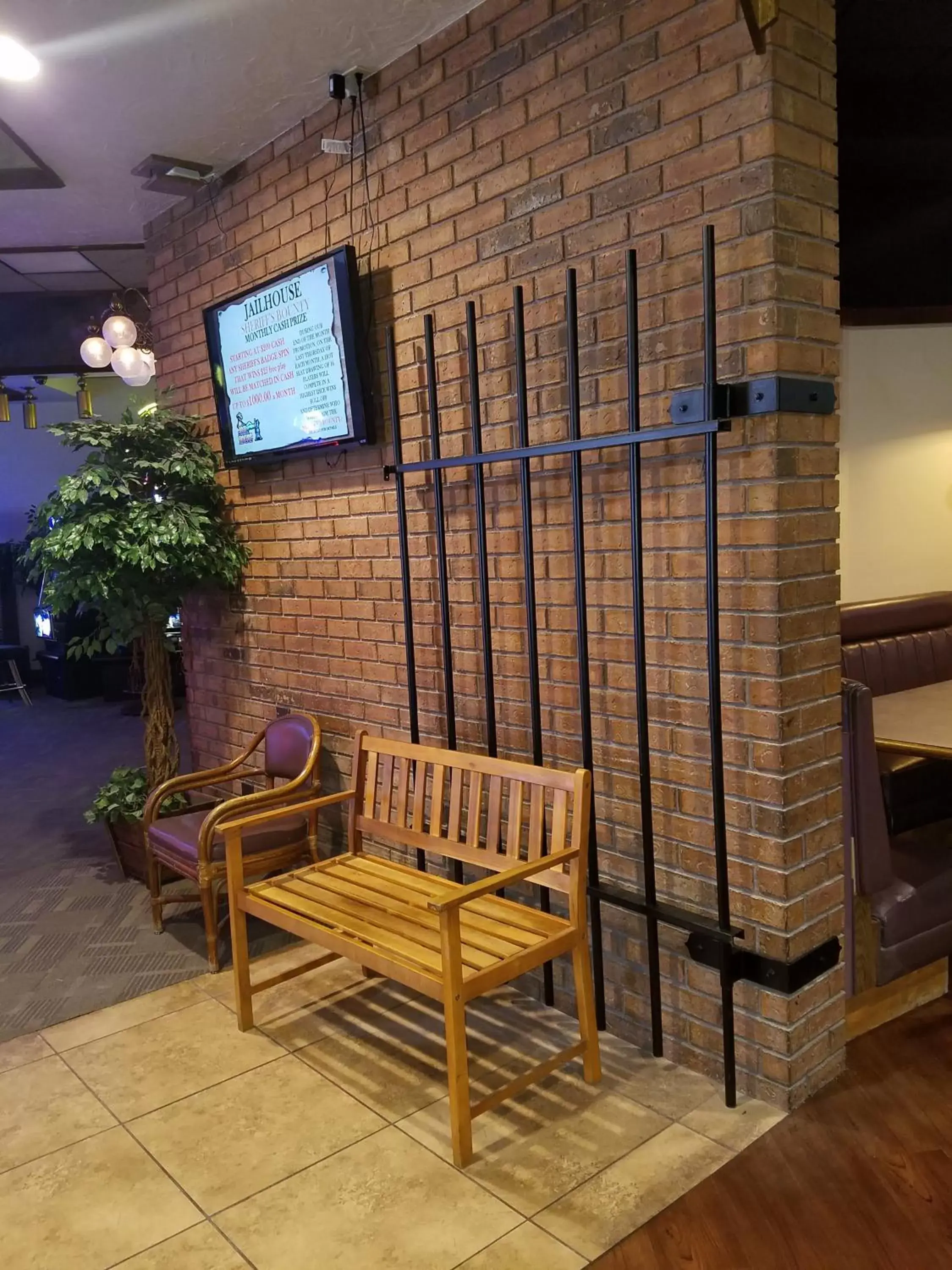 Restaurant/places to eat, Seating Area in Jailhouse Motel and Casino