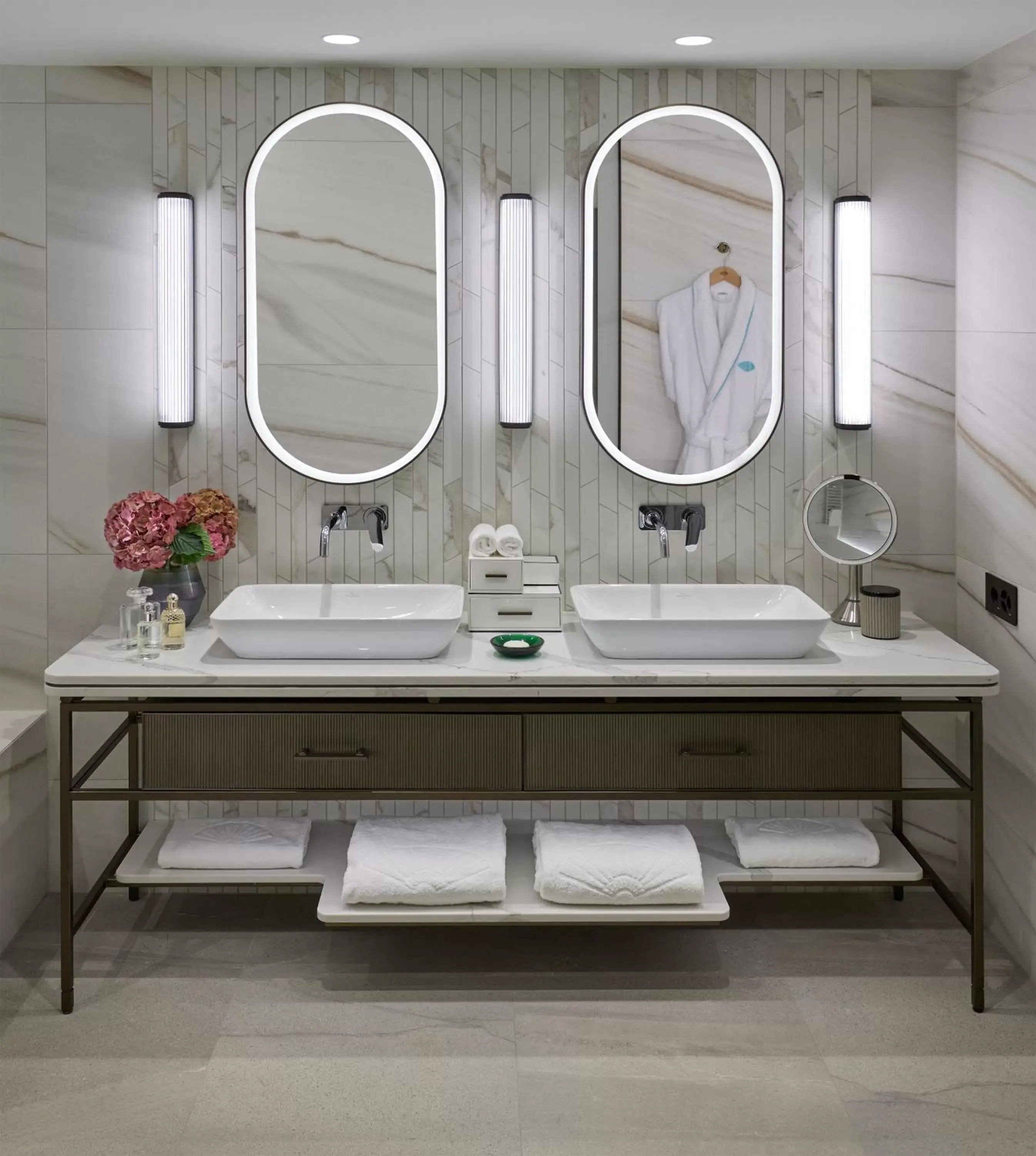 Bathroom in Mandarin Oriental Palace, Luzern