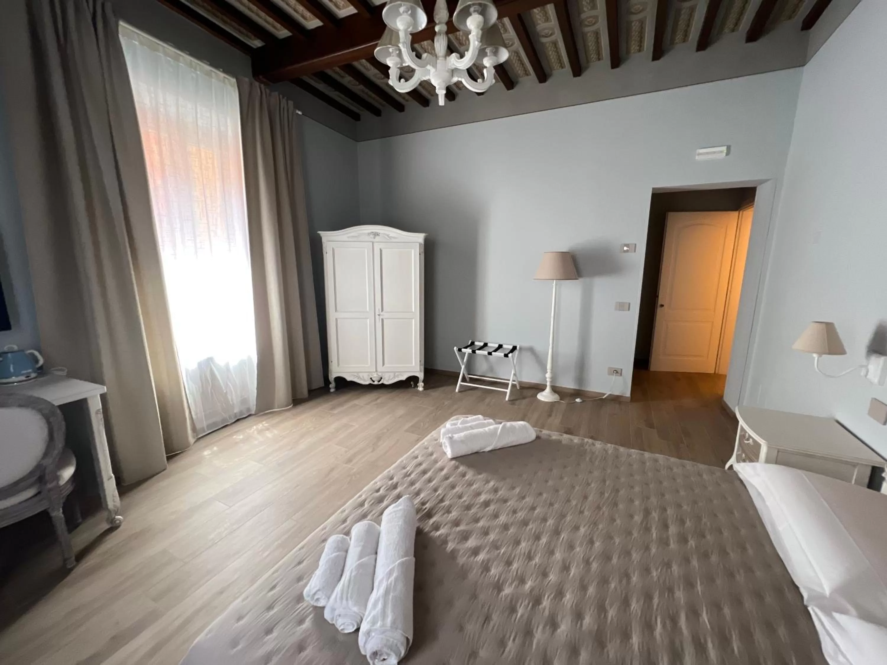 Bed in La Perla del Borgo B&B