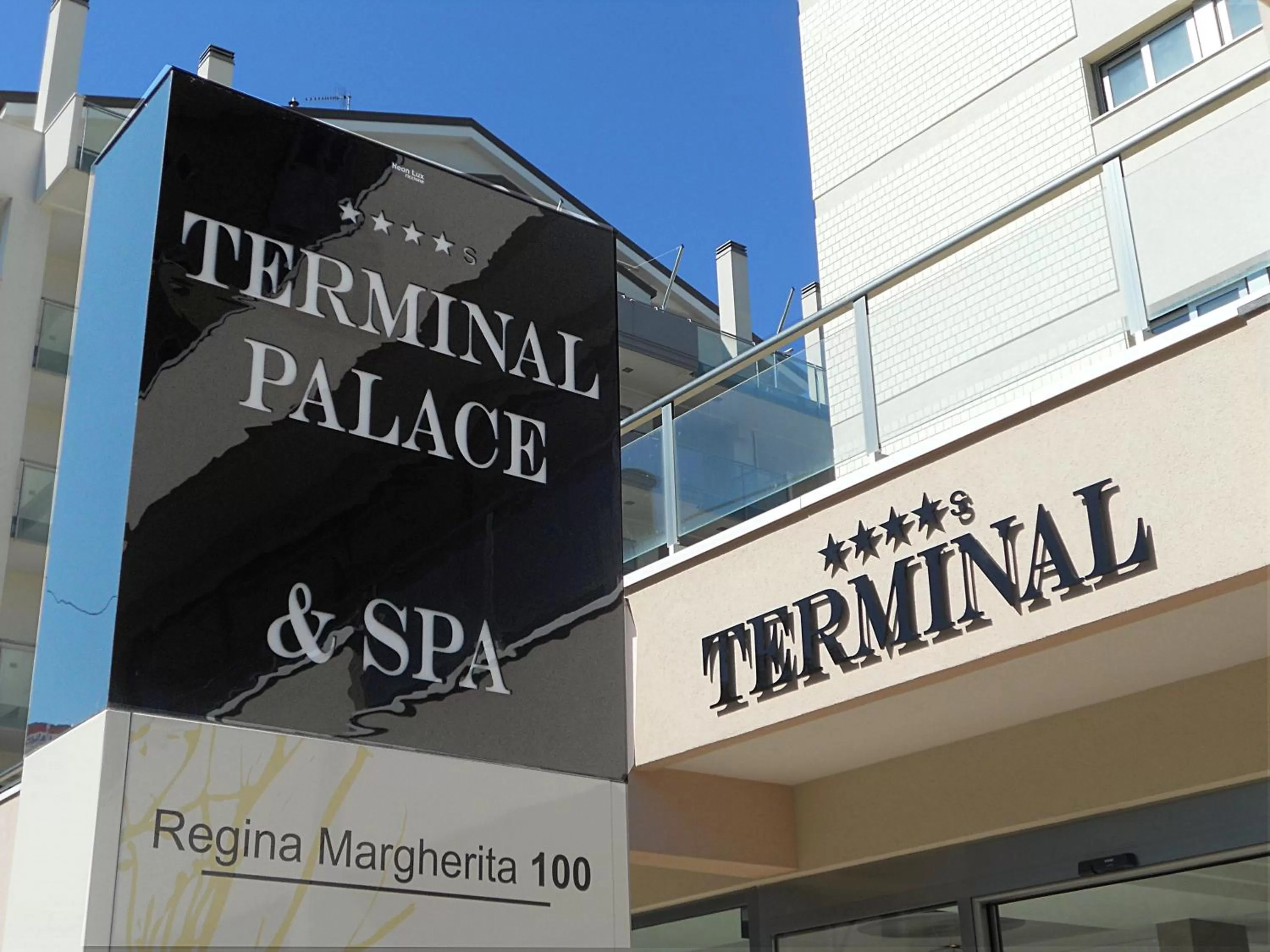 Facade/entrance in Terminal Palace & SPA