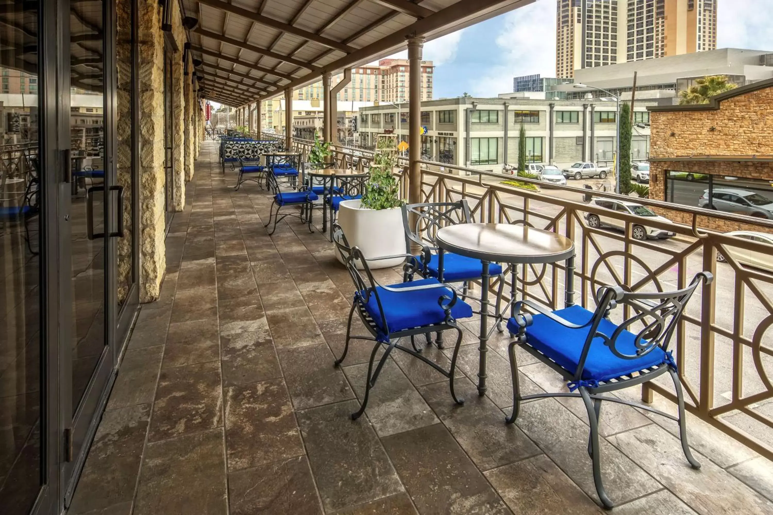 Patio in Hampton Inn & Suites Austin-Downtown/Convention Center