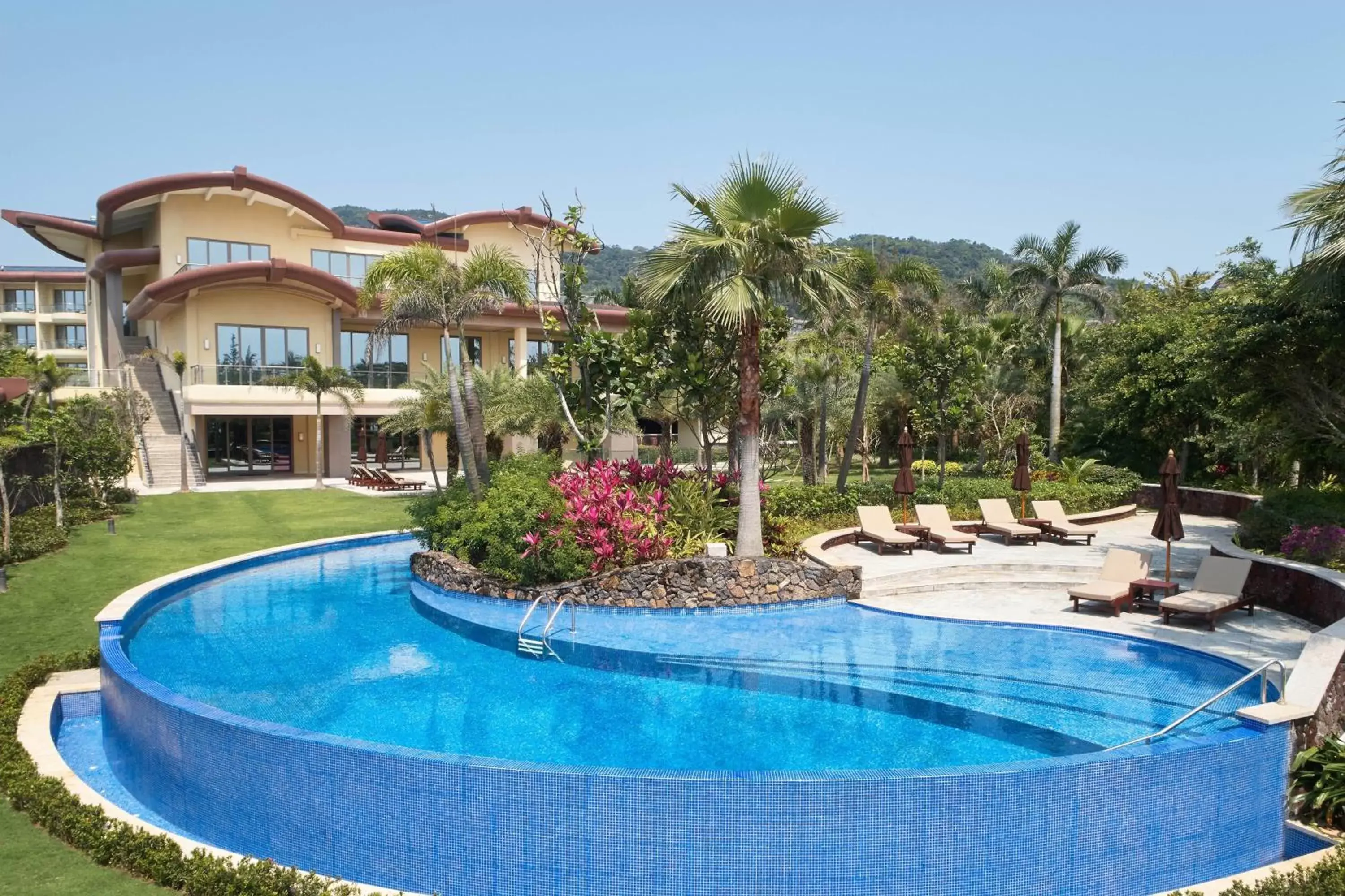 Property building, Swimming Pool in The Westin Shimei Bay Resort