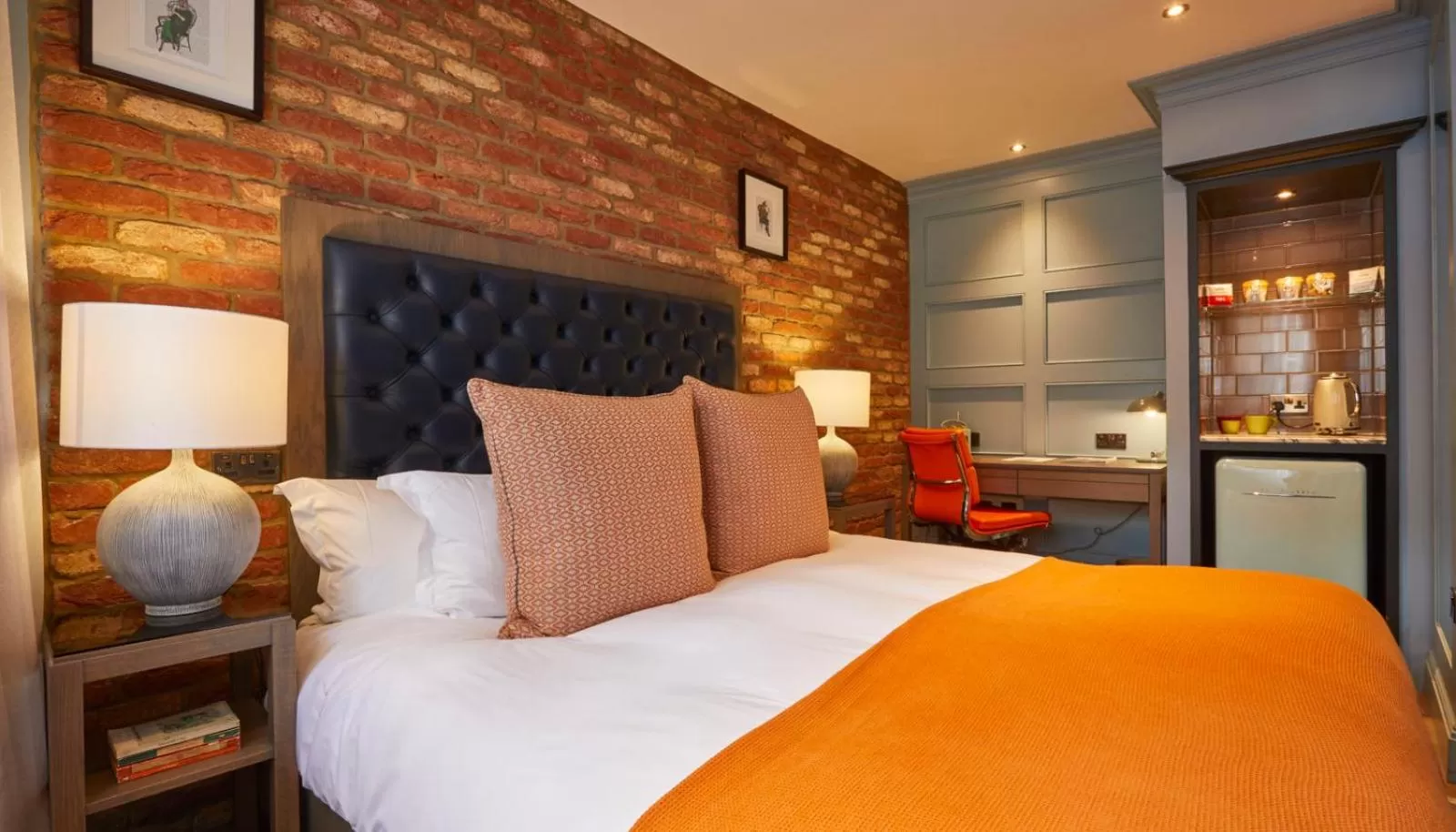 Bedroom, Bed in The Great House, Sonning, Berkshire