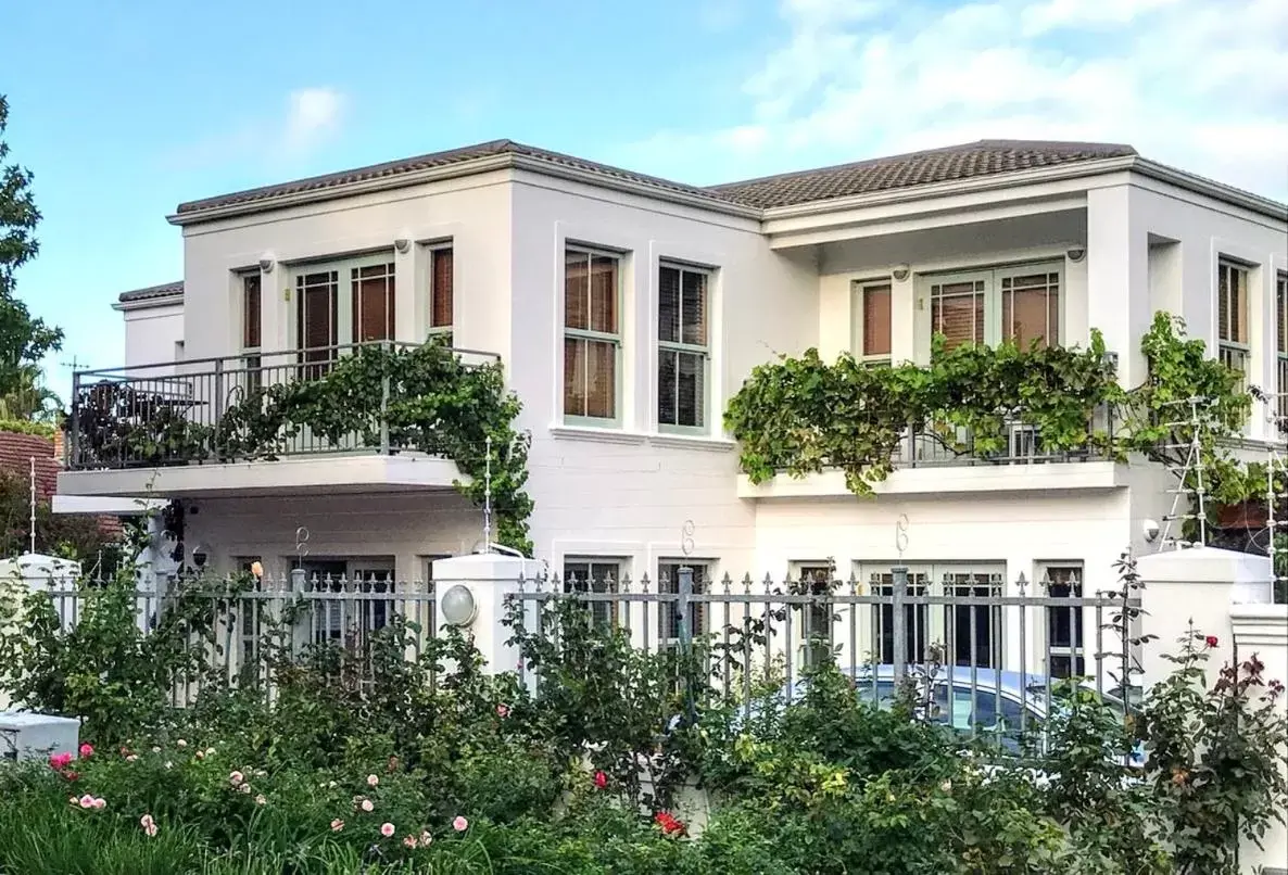 Property Building in Penelope's Stellenbosch