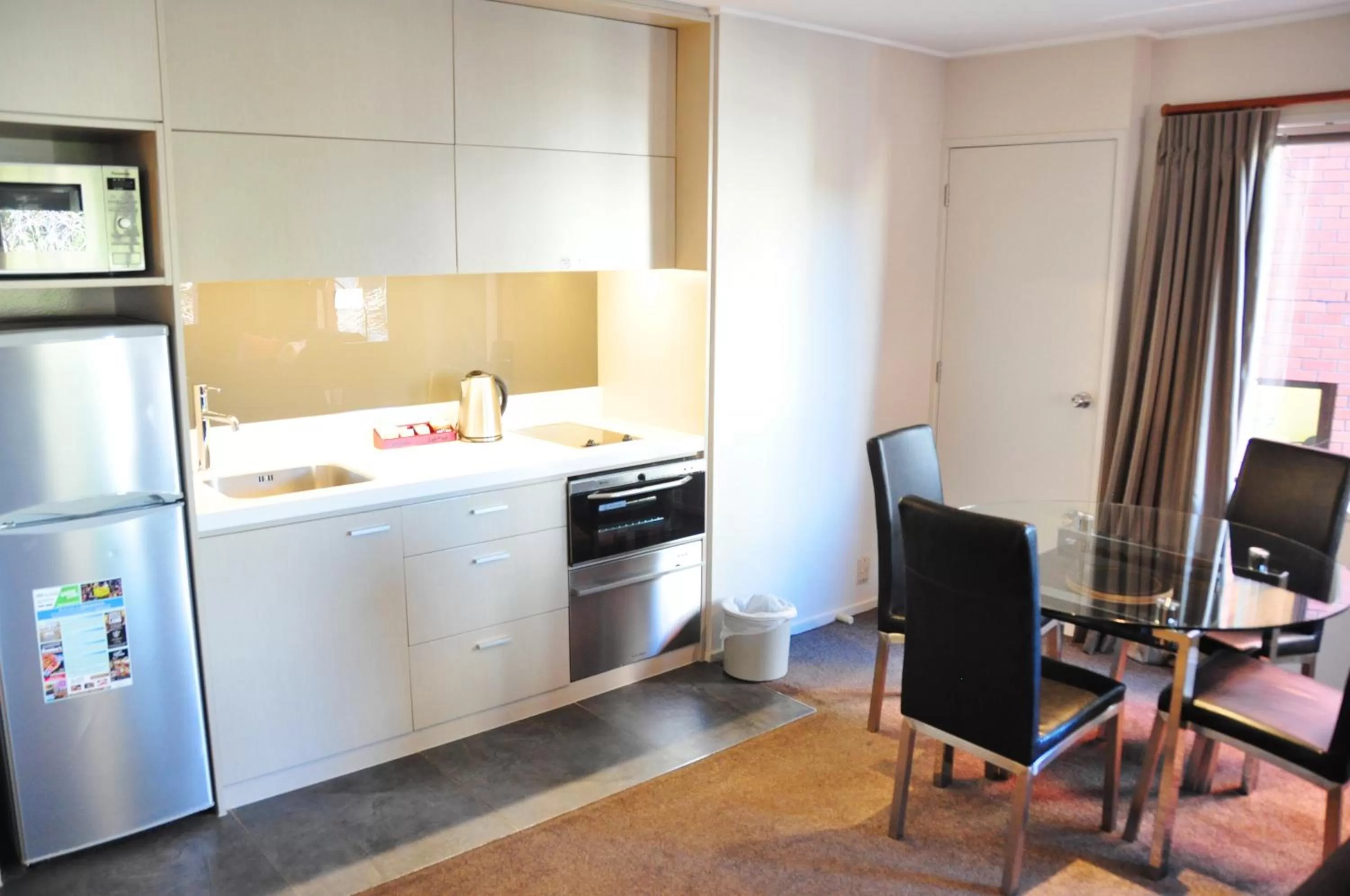 Kitchen or kitchenette in St James Apartments