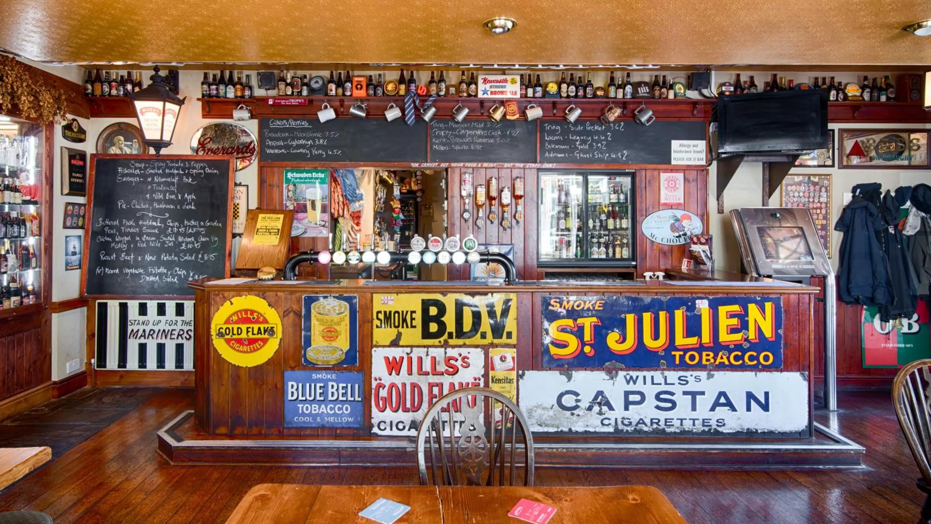 Lounge or bar in The Red Lion