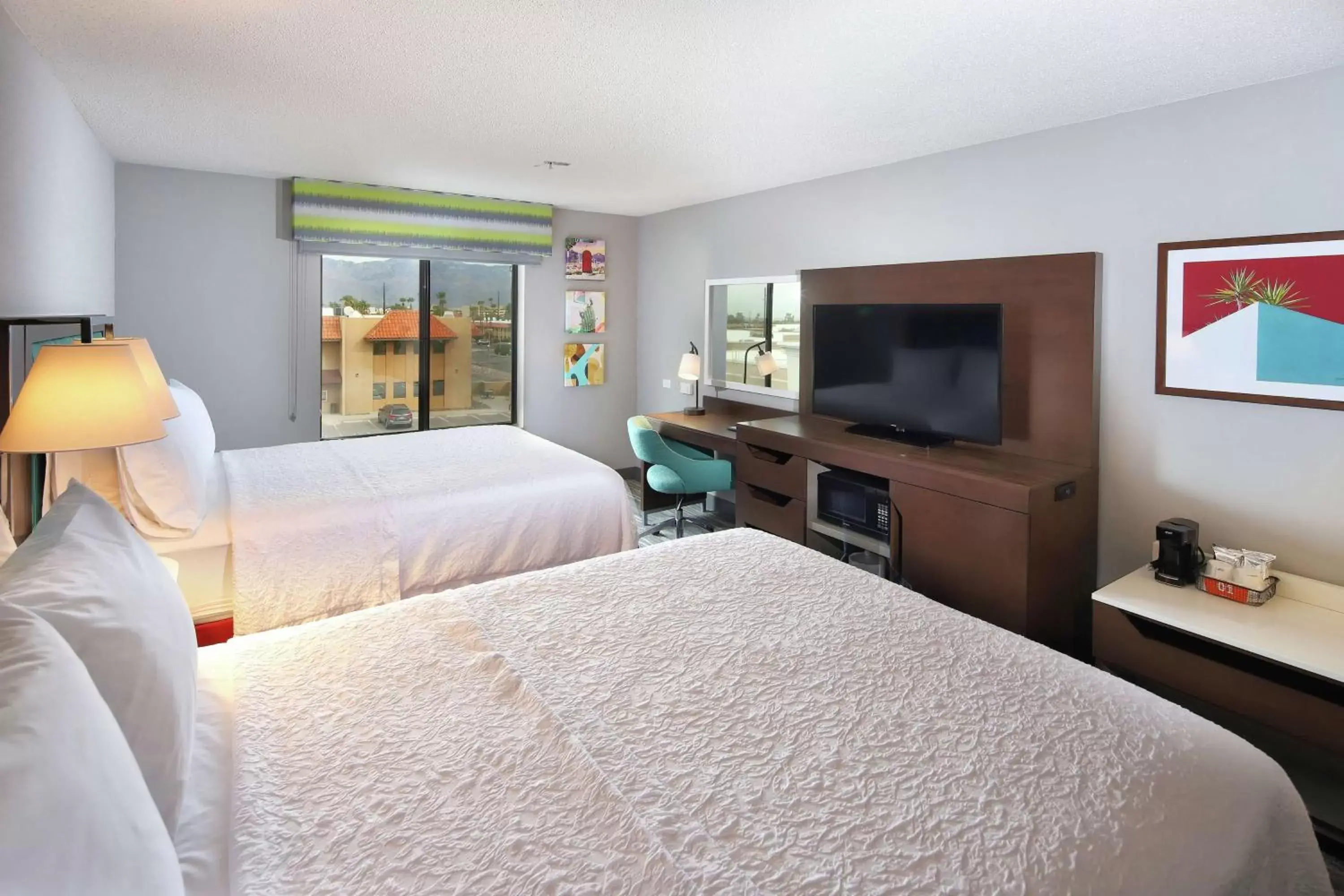 Bedroom in Hampton Inn & Suites Tucson East