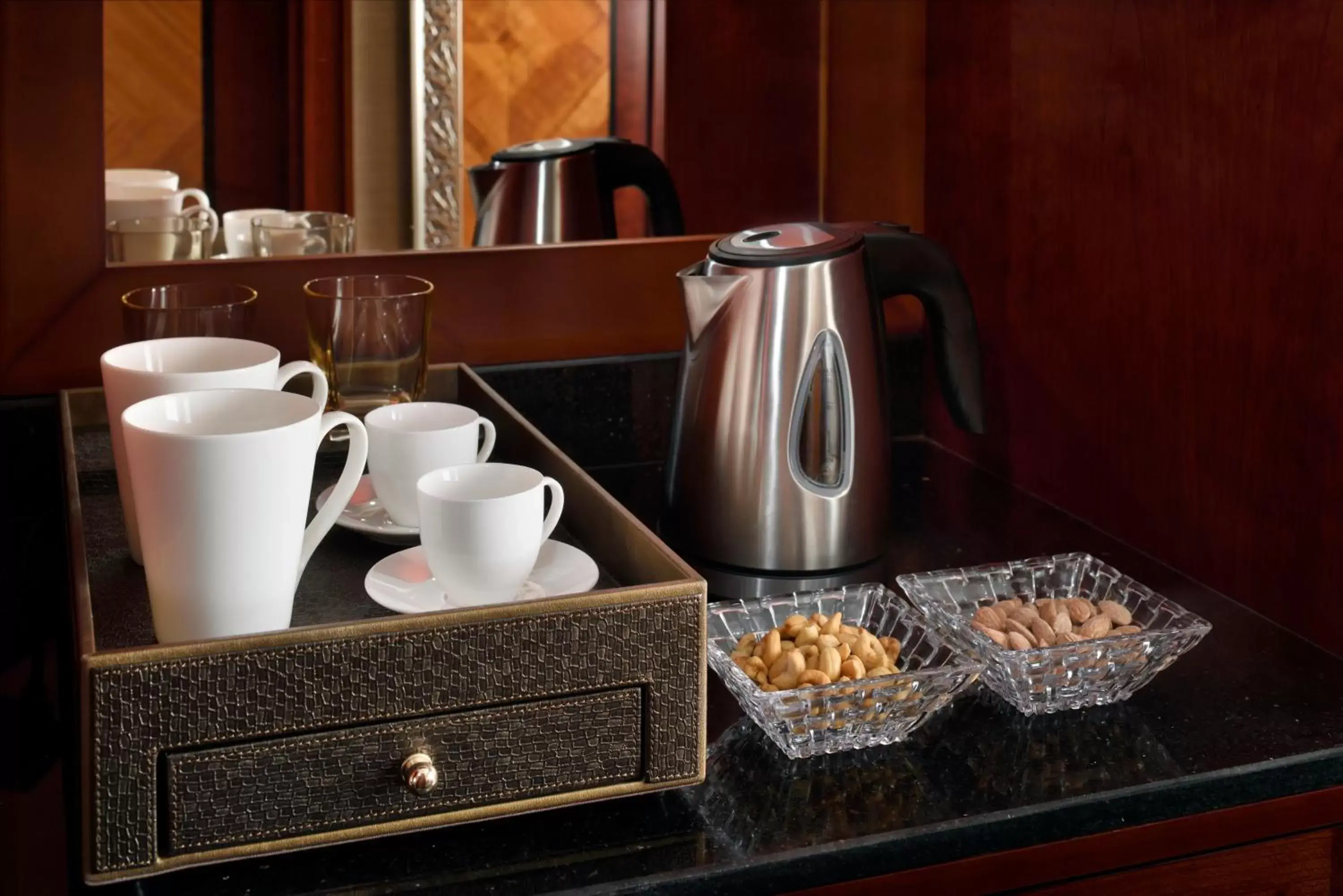 Coffee/tea facilities in Mövenpick Hotel City Star Jeddah