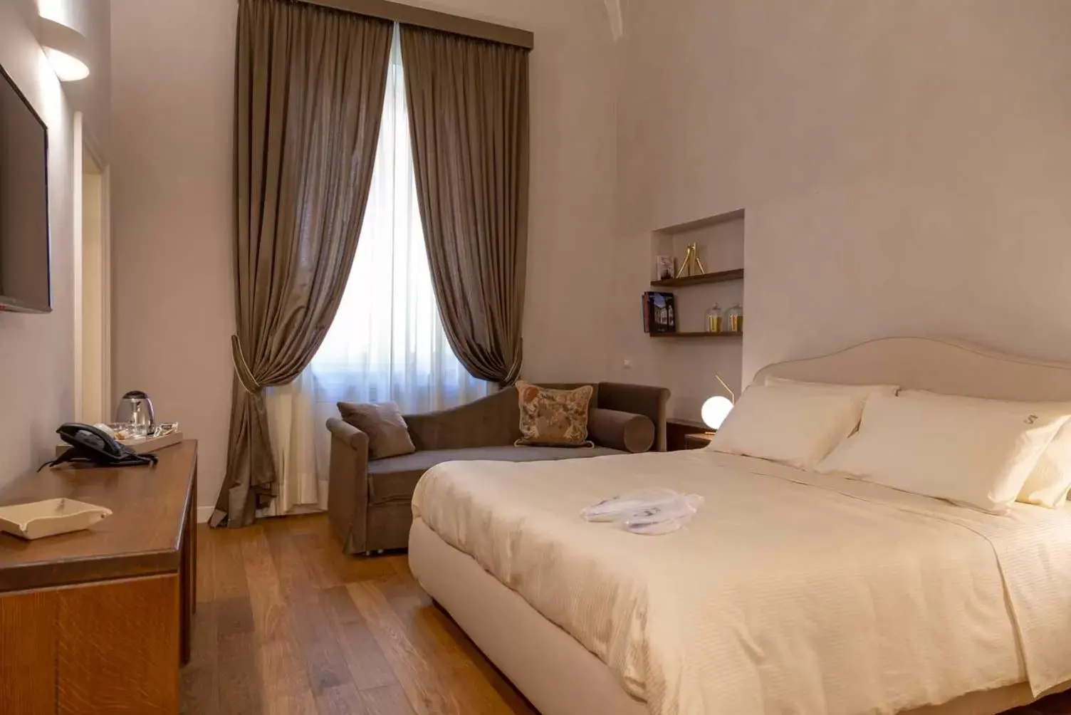 Bedroom, Bed in Dimora Storica Lo Svevo