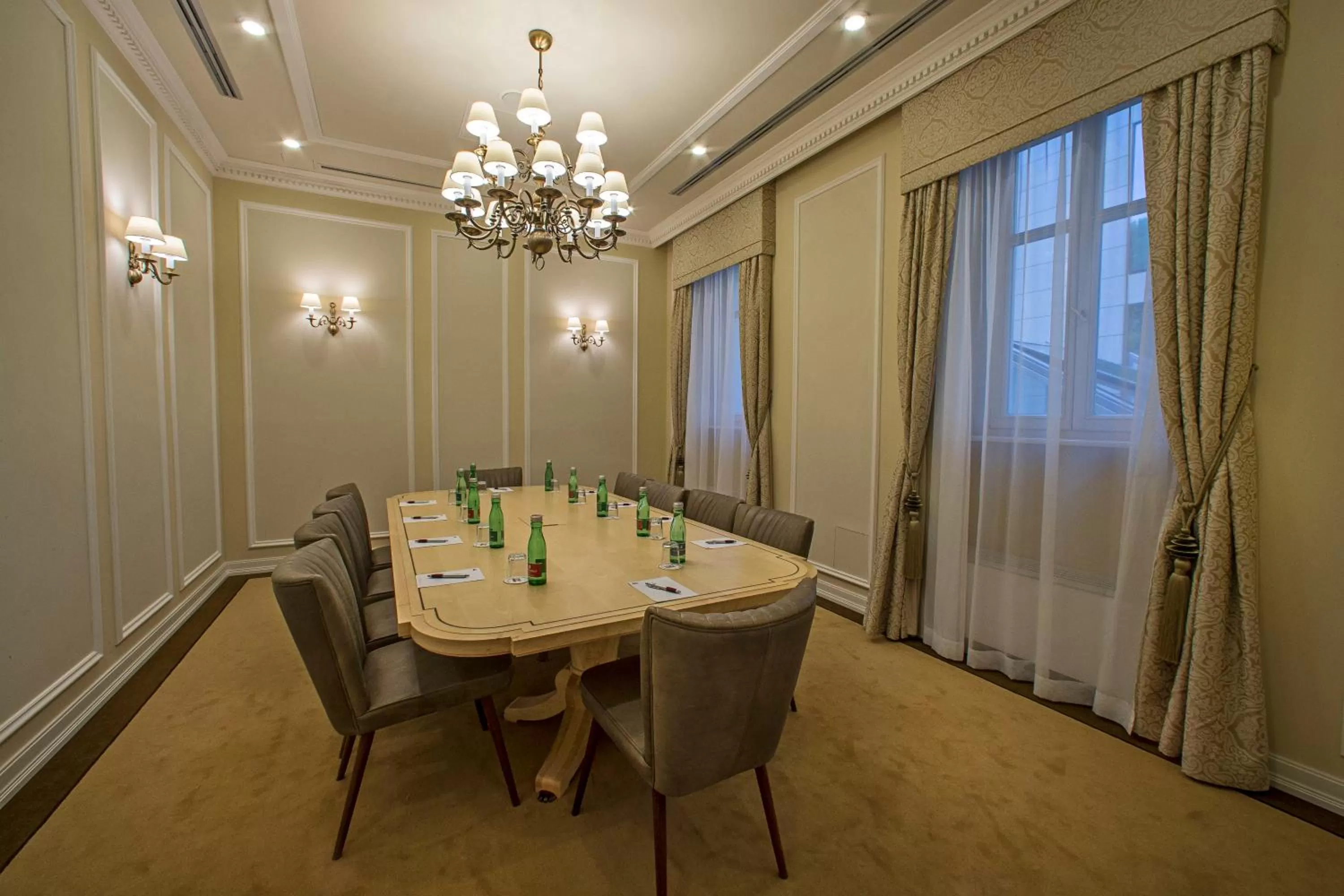 Meeting/conference room in Wilson Palace by LOFT