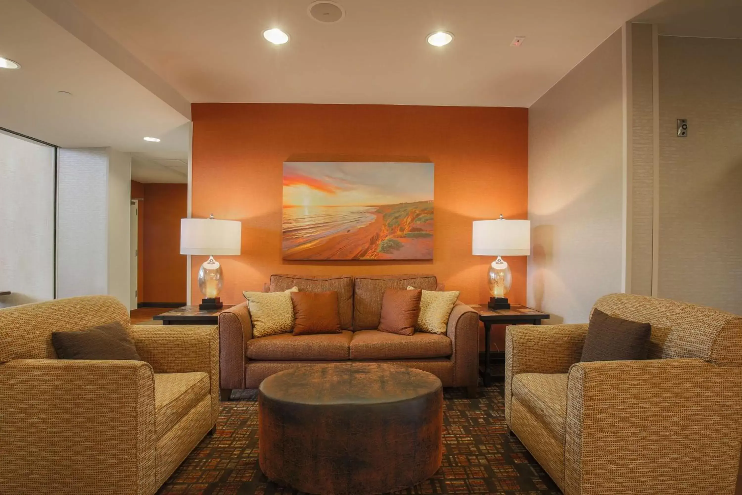 Lobby or reception, Seating Area in Hampton Inn & Suites Camarillo