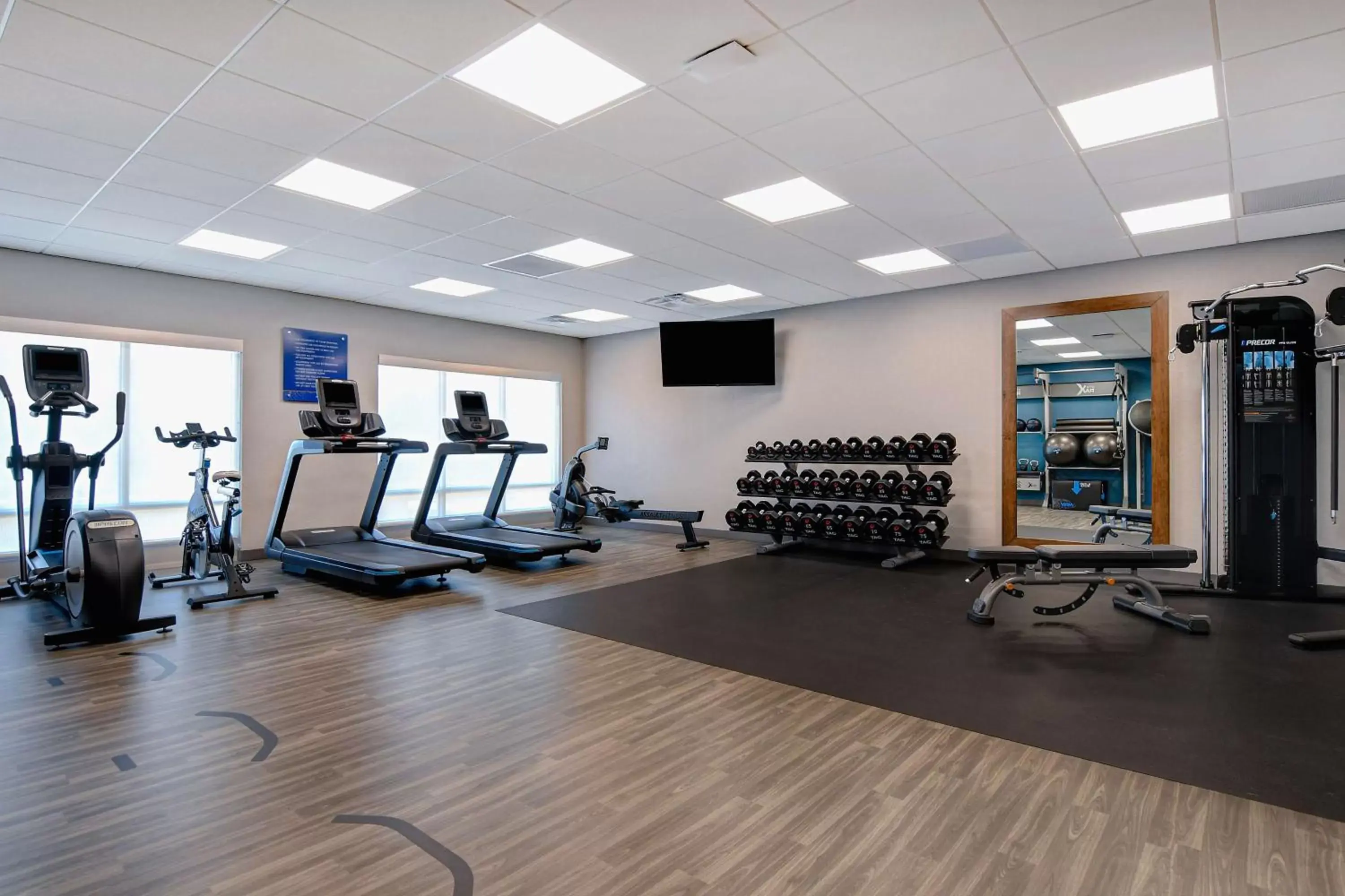 Fitness centre/facilities, Fitness Center/Facilities in Hampton Inn & Suites Canal Winchester Columbus