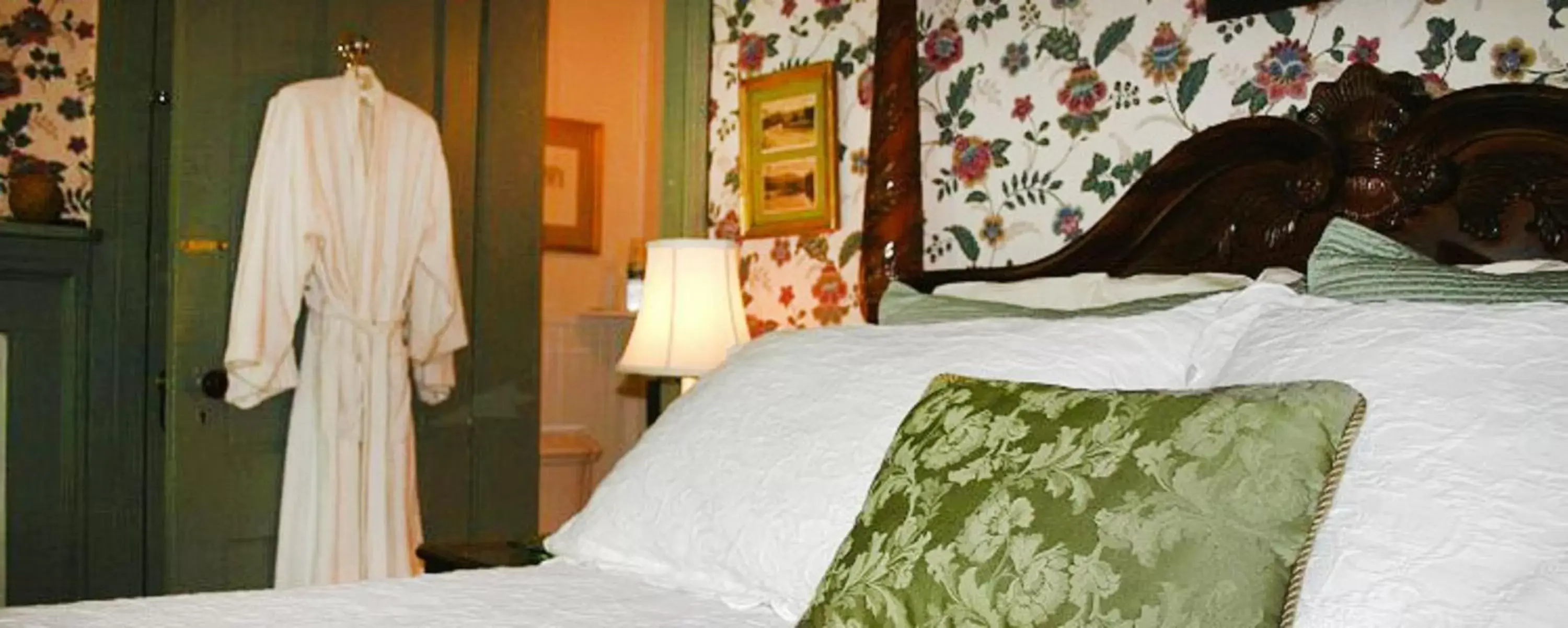 Other, Bed in The Inn at Stony Creek