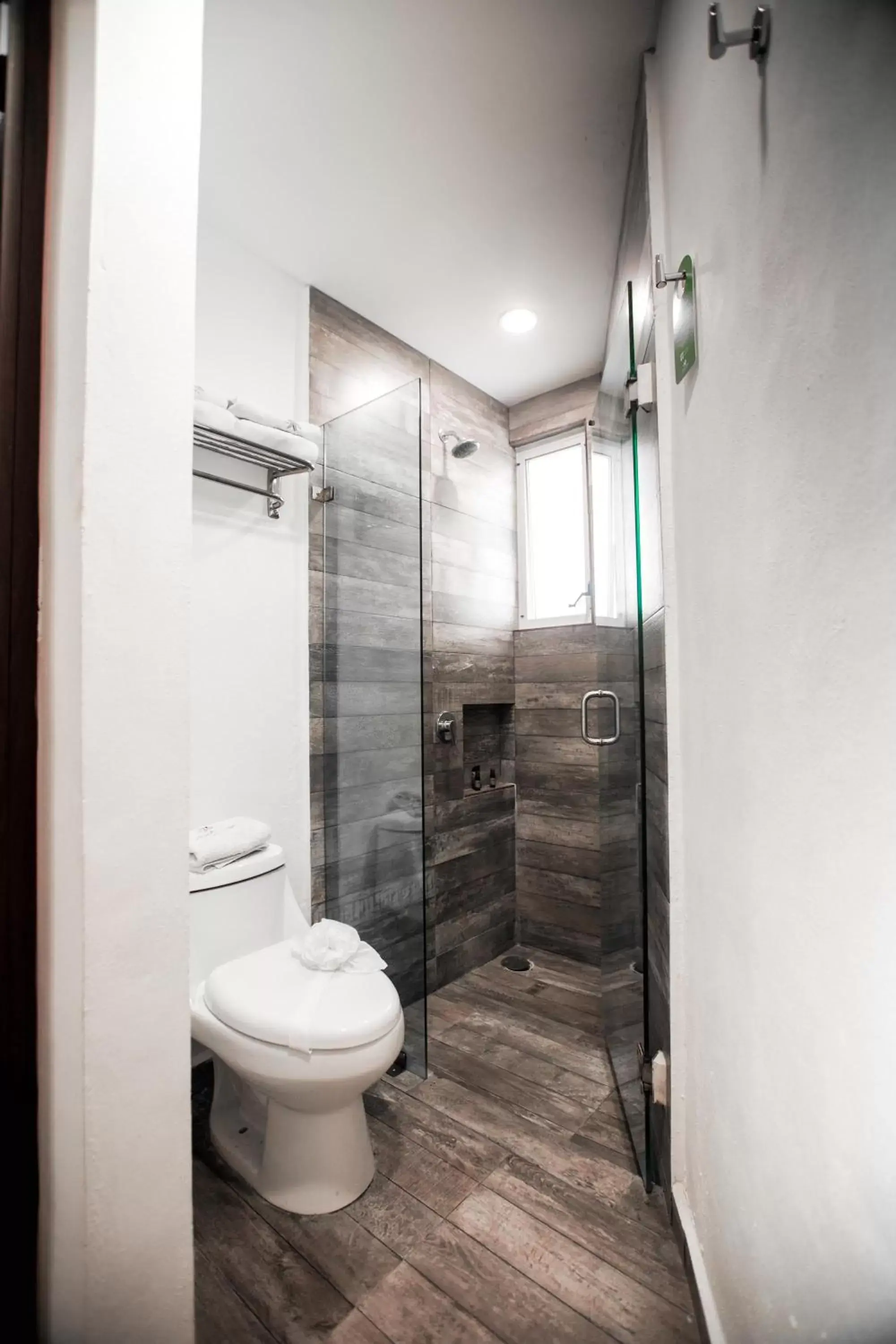 Property building, Bathroom in Hotel Paradise Suites