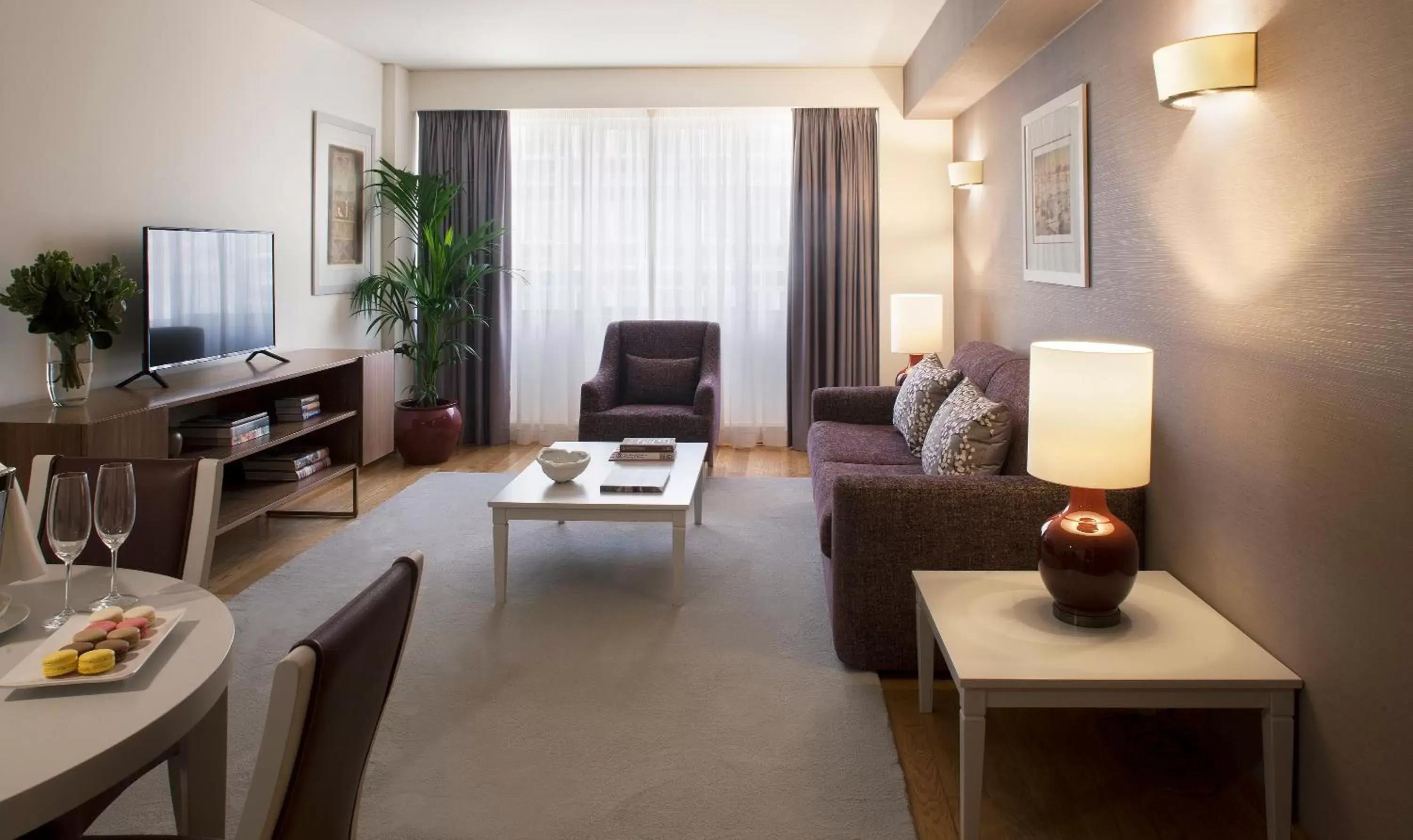 TV and multimedia, Seating Area in Altis Suites Apartamentos Turísticos