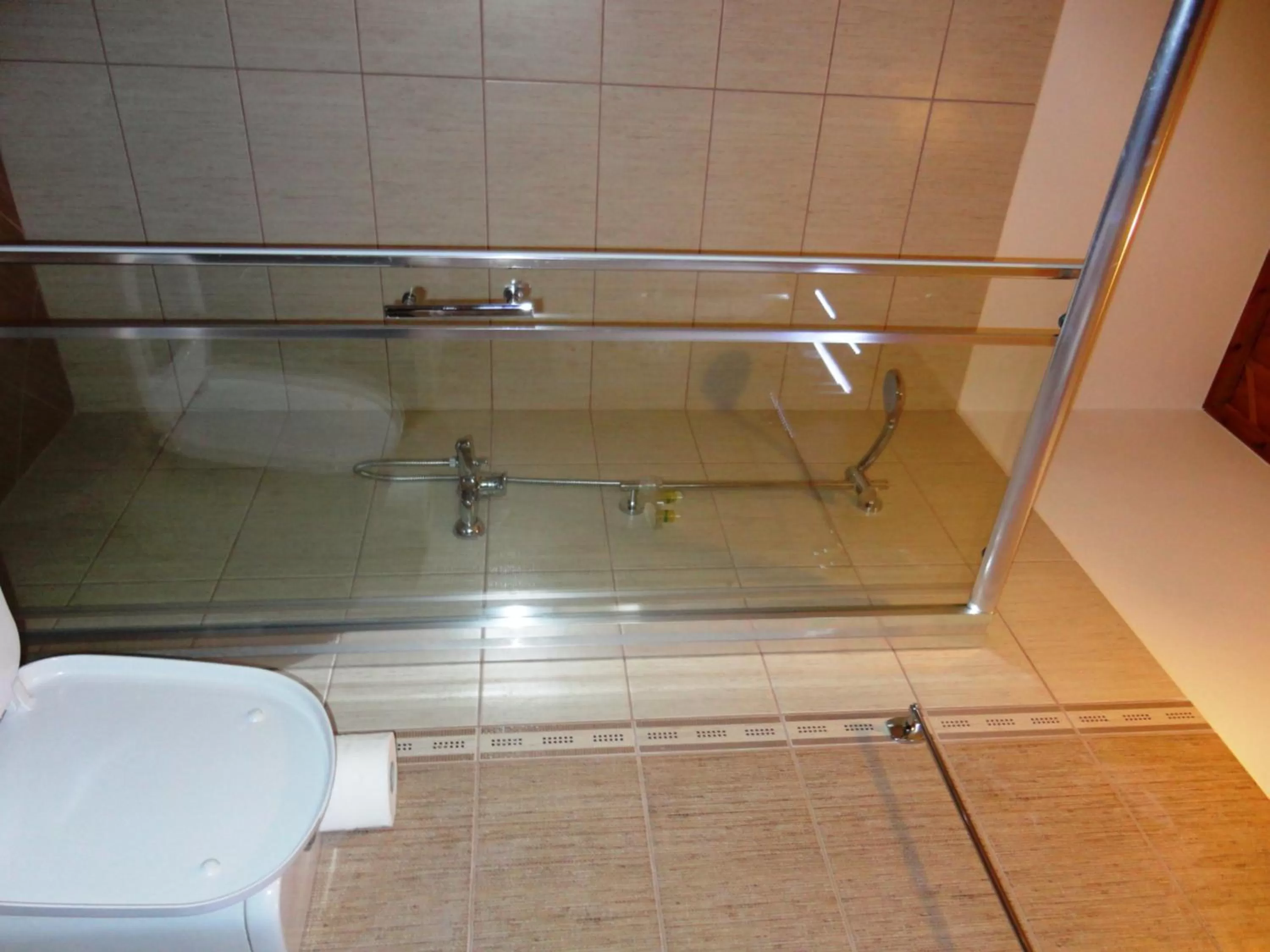 Bathroom in Hotel Kalemi 2