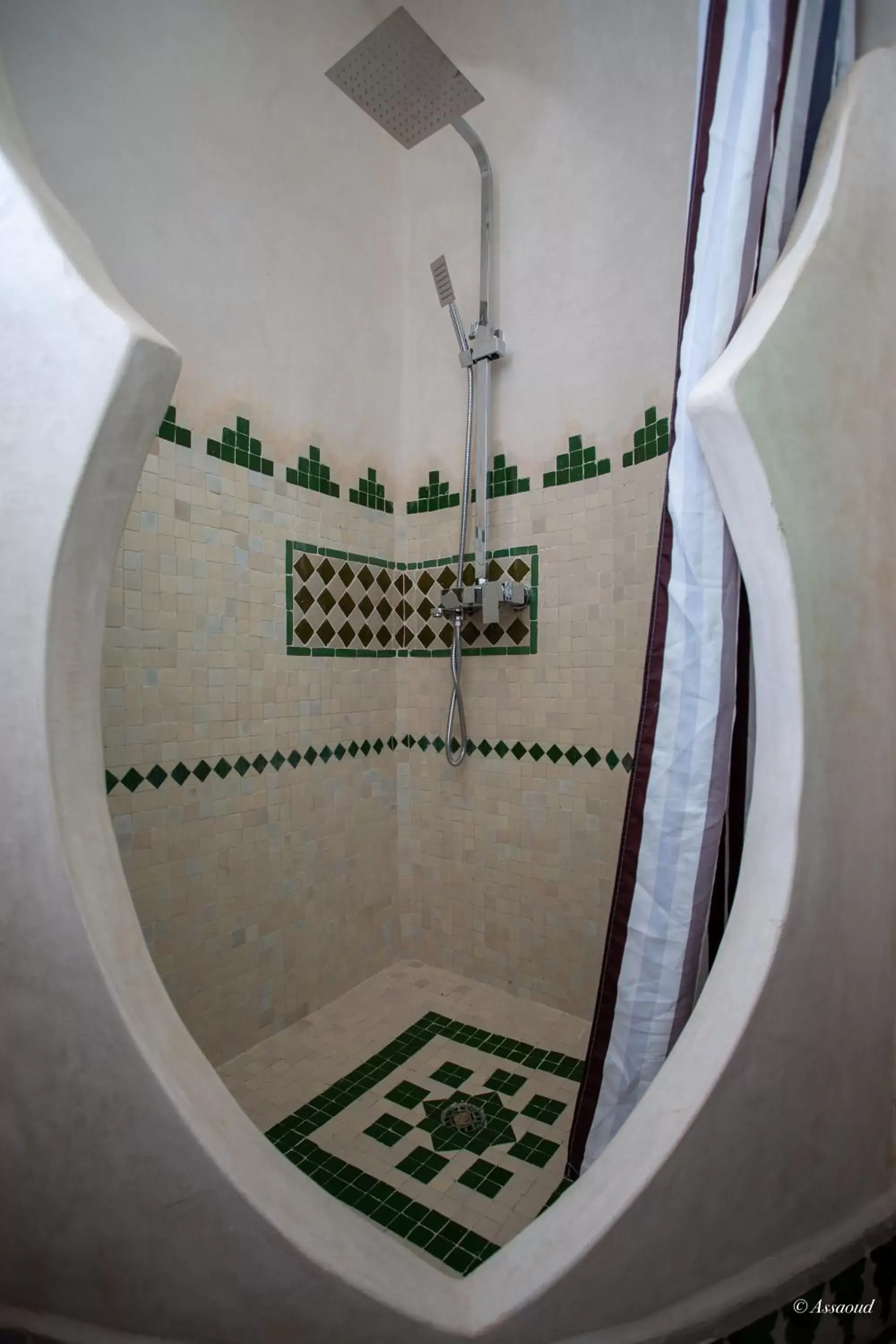 Bathroom in Hotel Dar Mounir