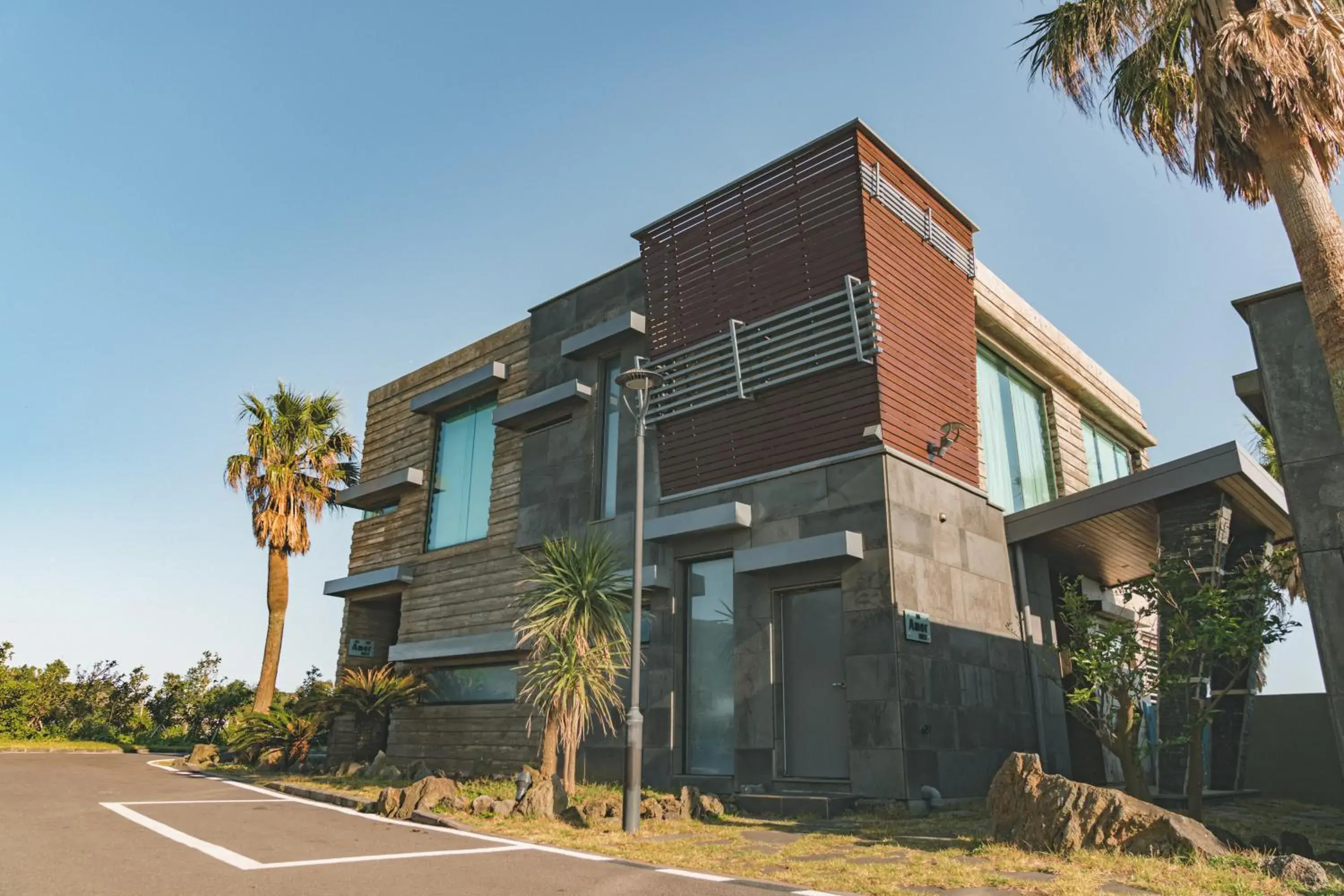 Property Building in Jeju Hotel Scarboro Property Building in Jeju Hotel Scarboro