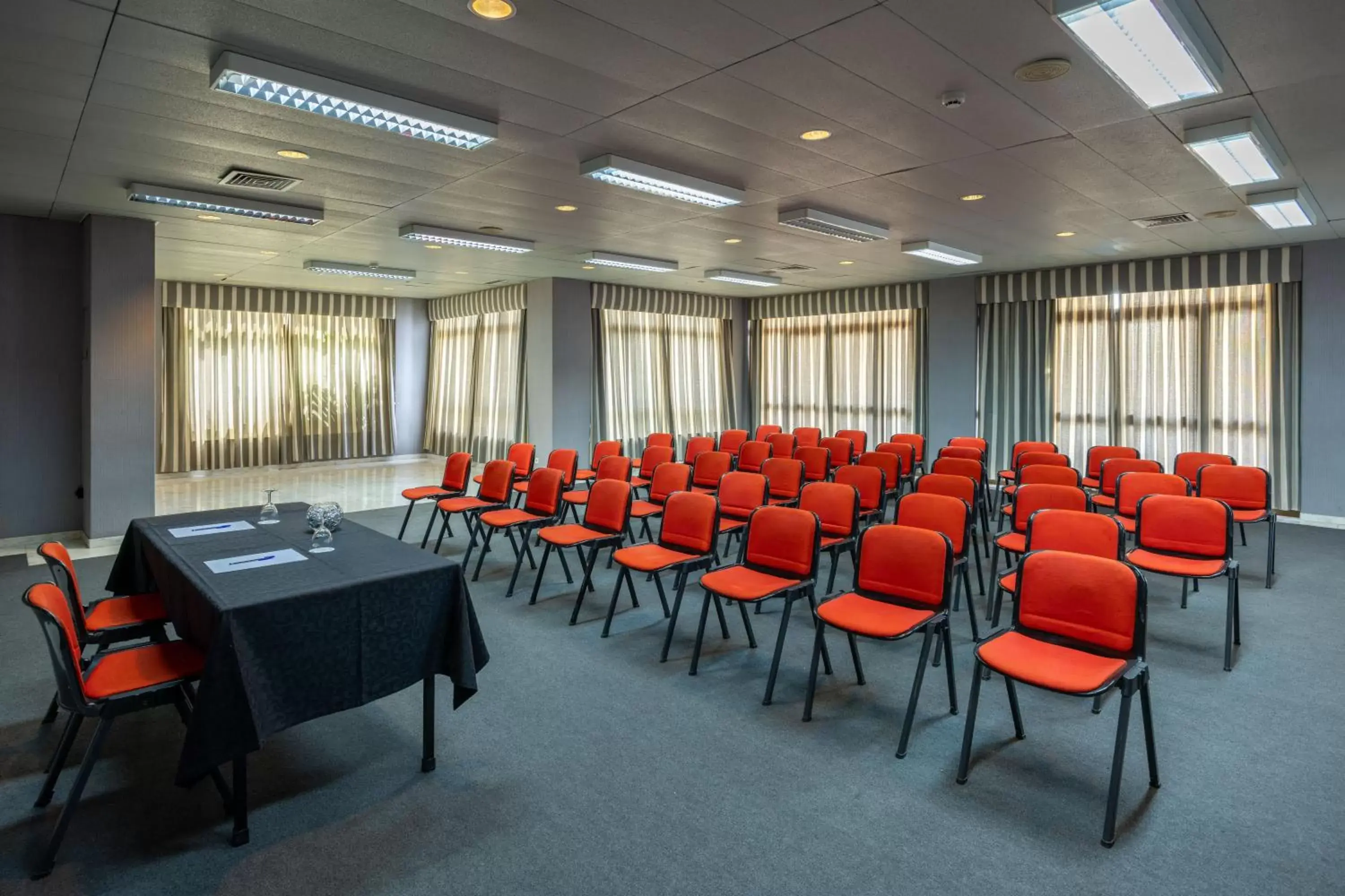 Meeting/conference room in Clube do Lago Hotel