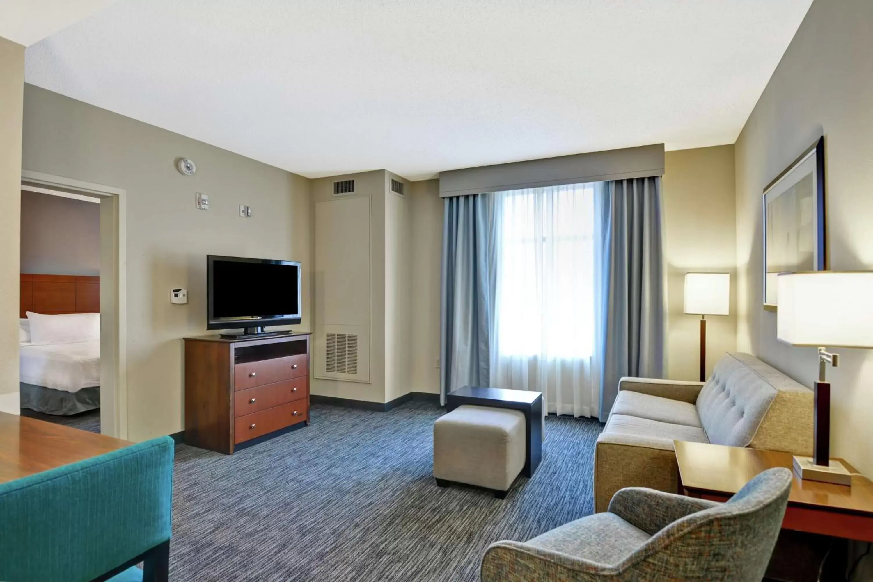 Bedroom, Seating Area in Homewood Suites Mobile East Bay/Daphne