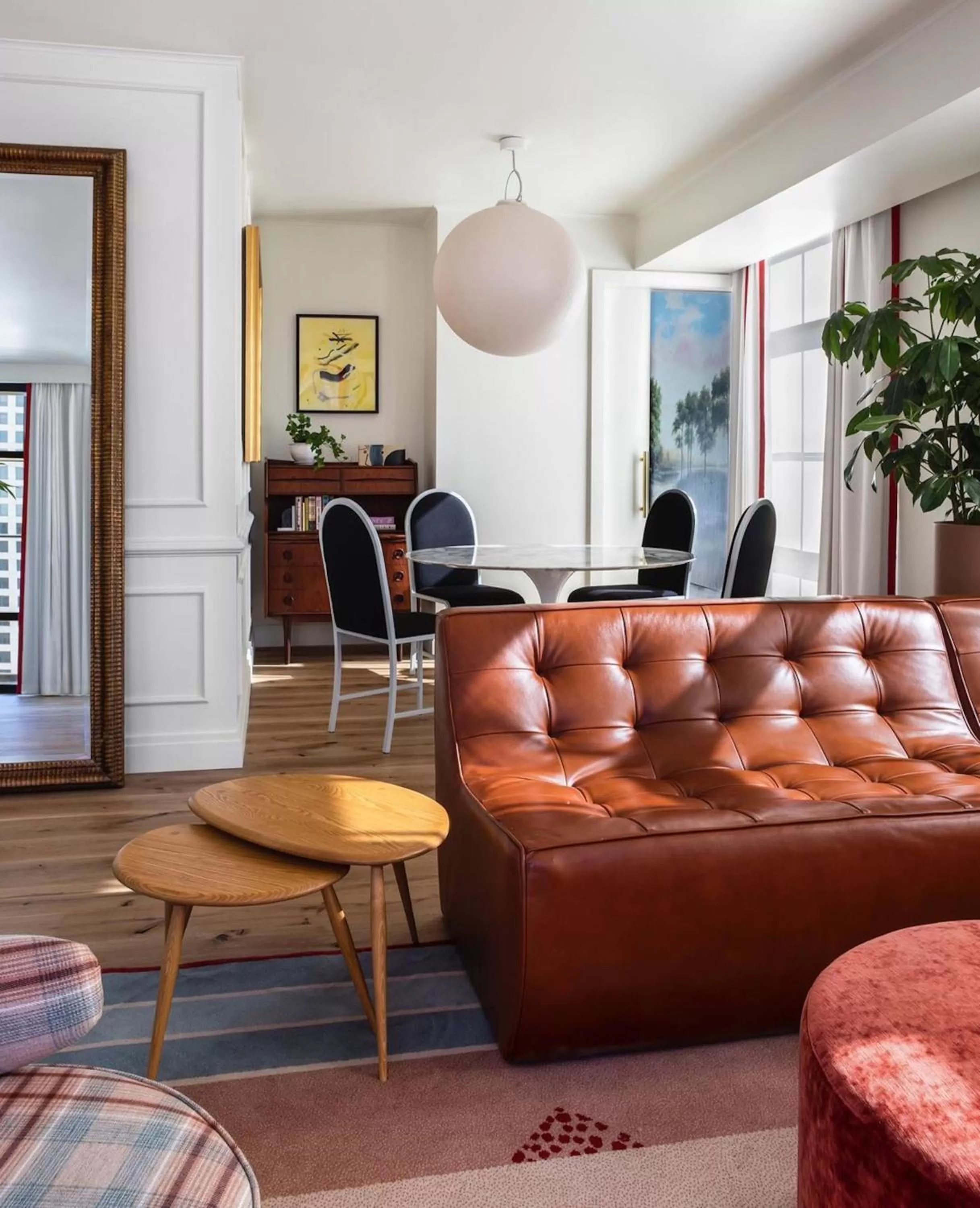 Living room in Virgin Hotels New Orleans