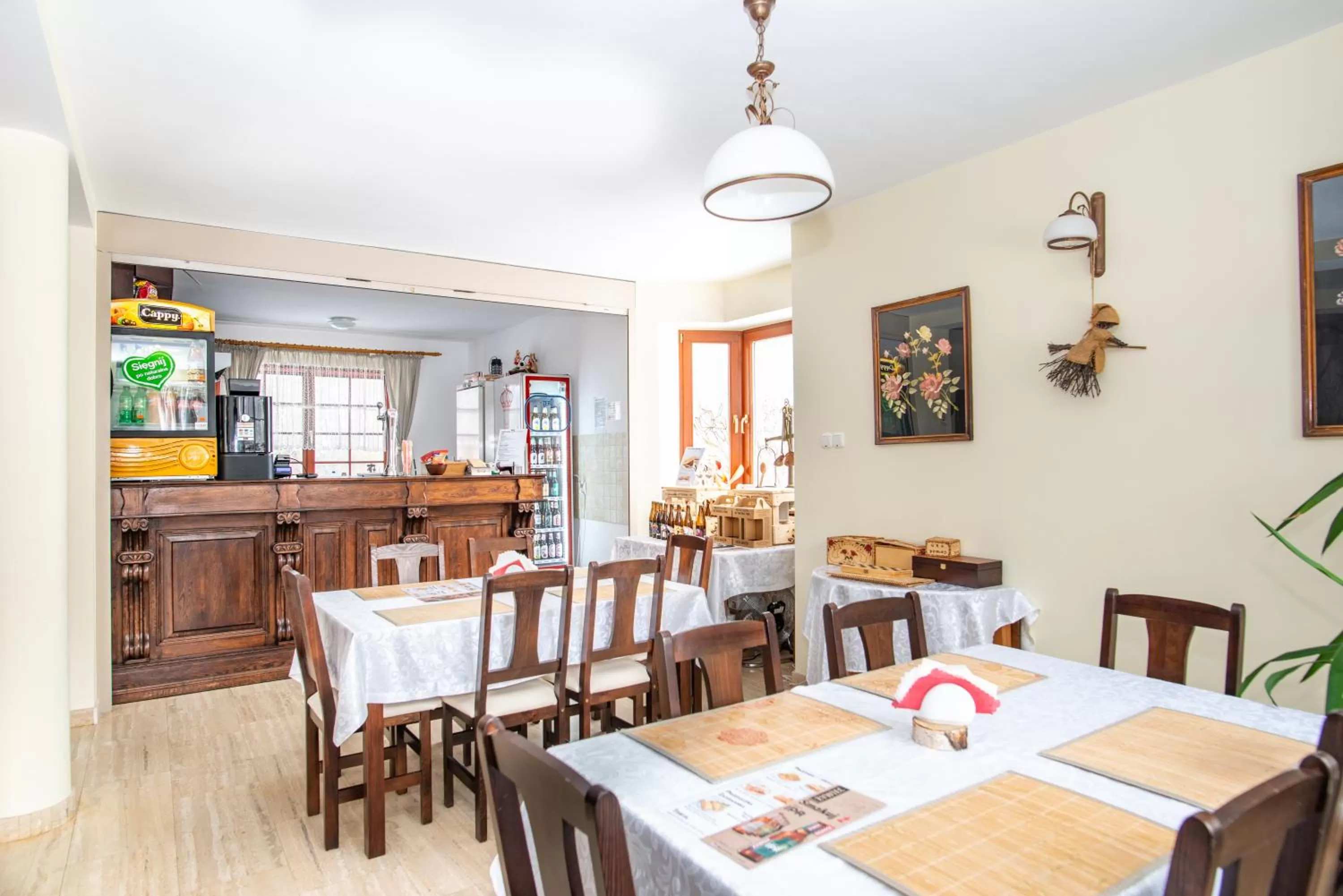 Lounge or bar in Gościniec Pięciu Stawów