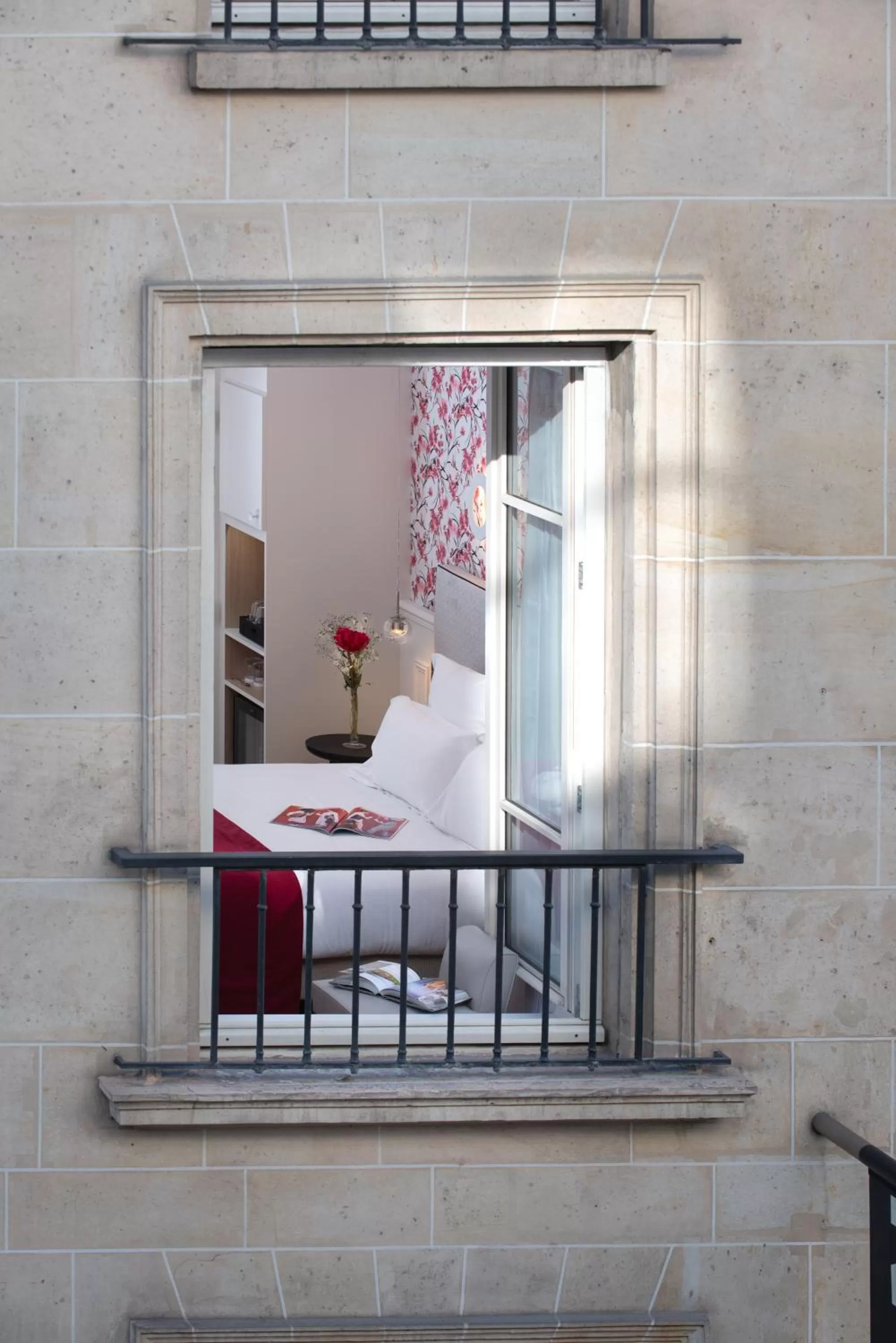 Standard Single Room with Double Bed in Hotel Cambon