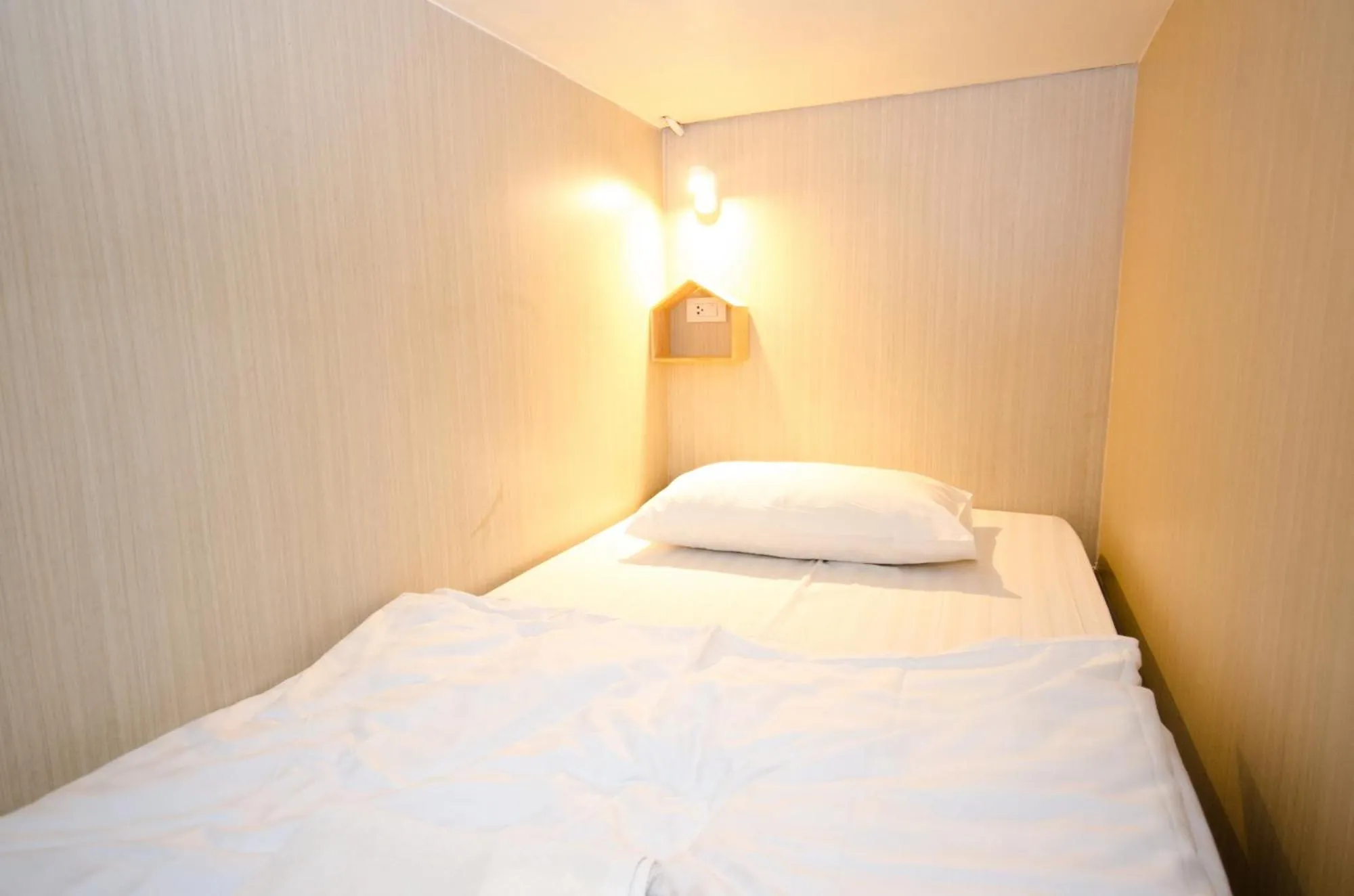 Bed in Good Day Hostel