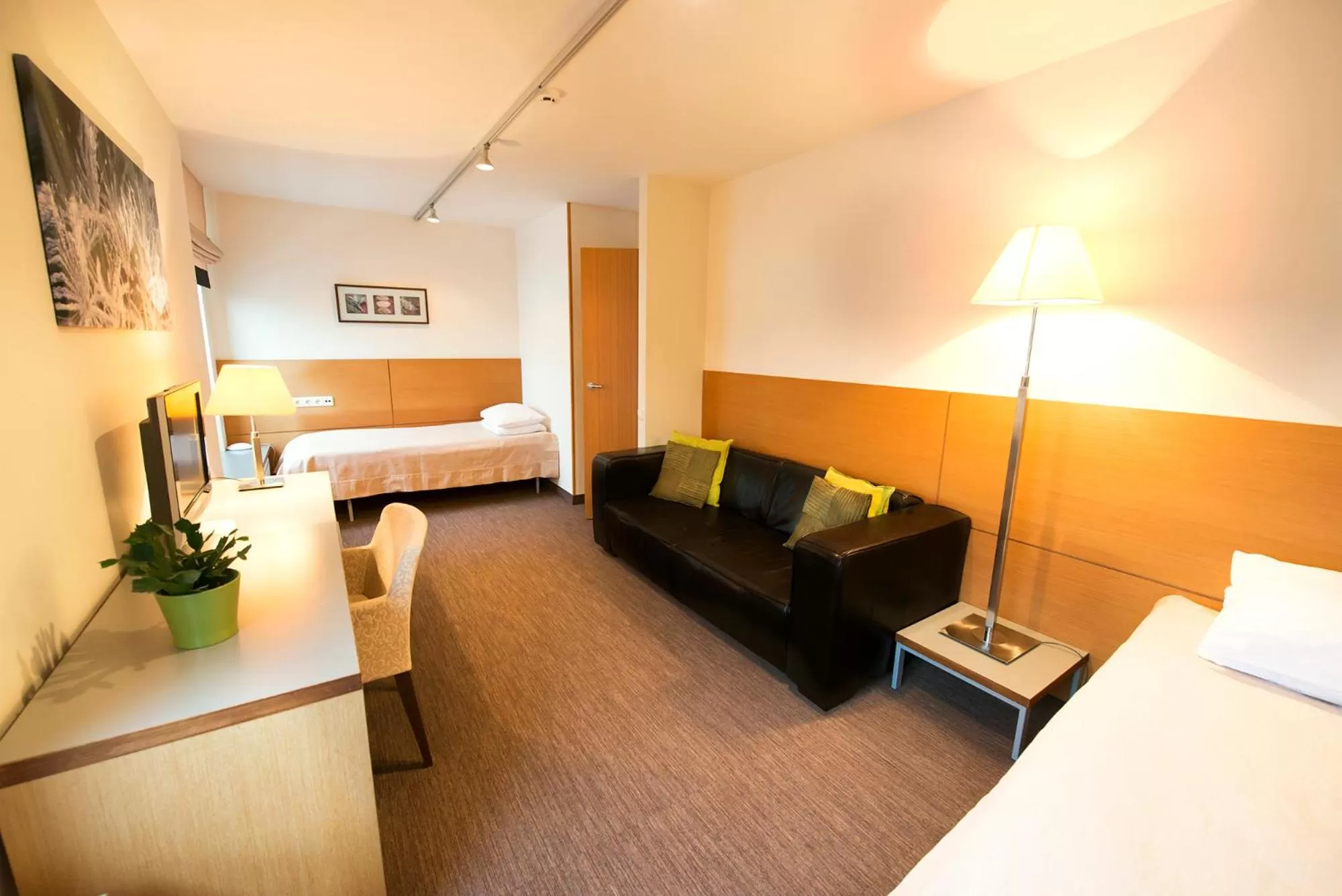 Photo of the whole room, Bed in De Lita