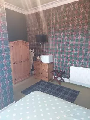 Photo of the whole room, Bed in Bank House