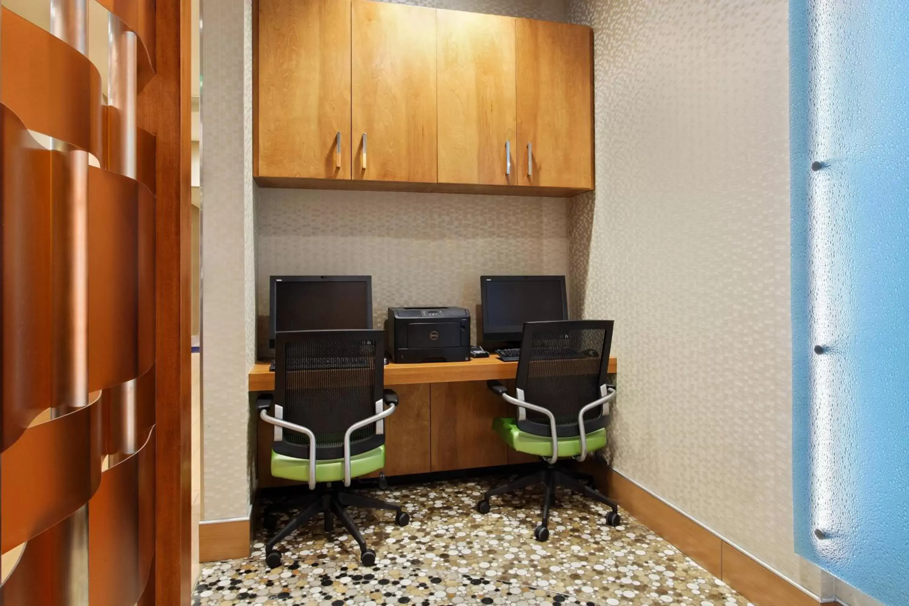 Business facilities in SpringHill Suites by Marriott Pensacola