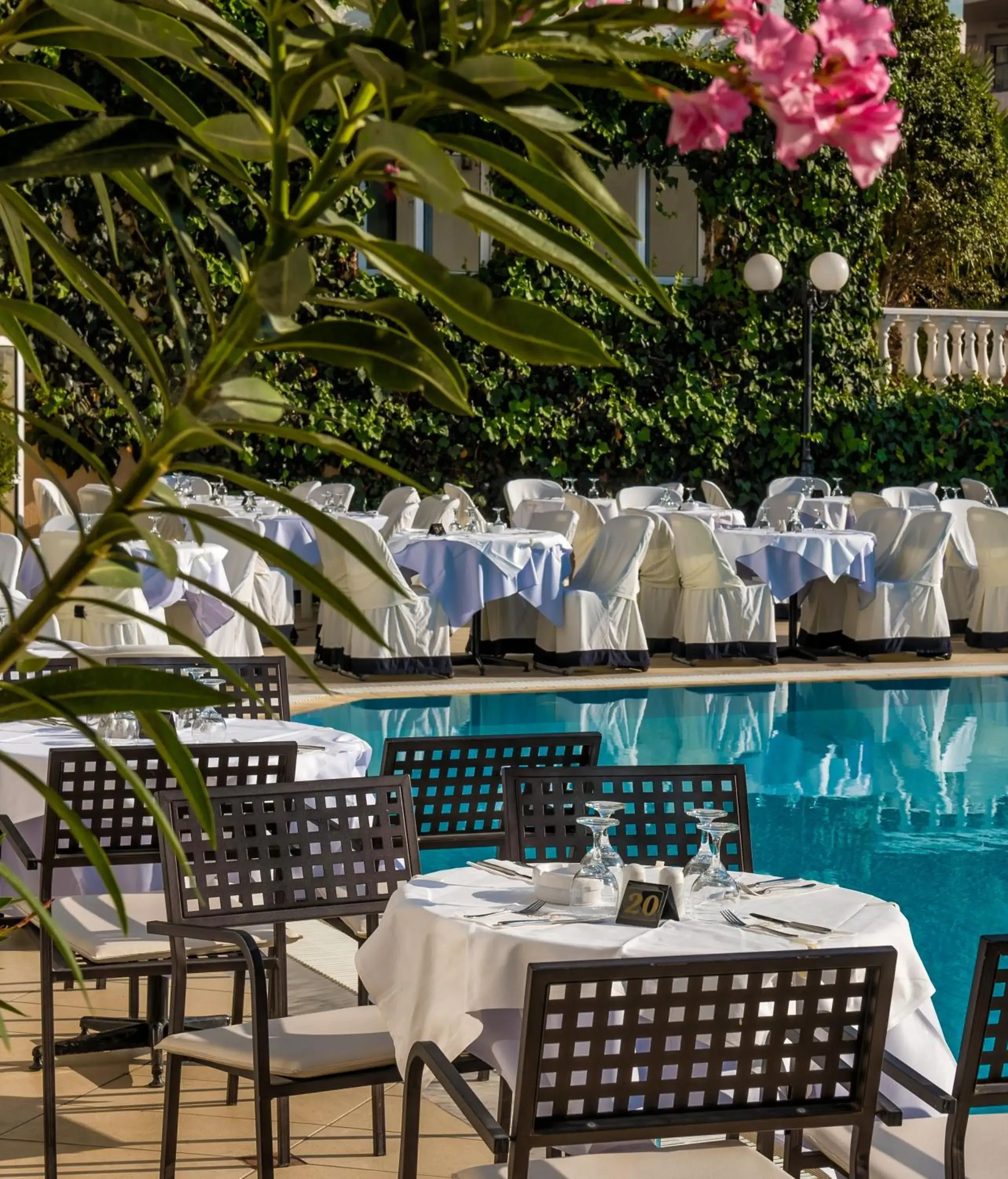 Swimming pool, Restaurant/Places to Eat in Hersonissos Palace