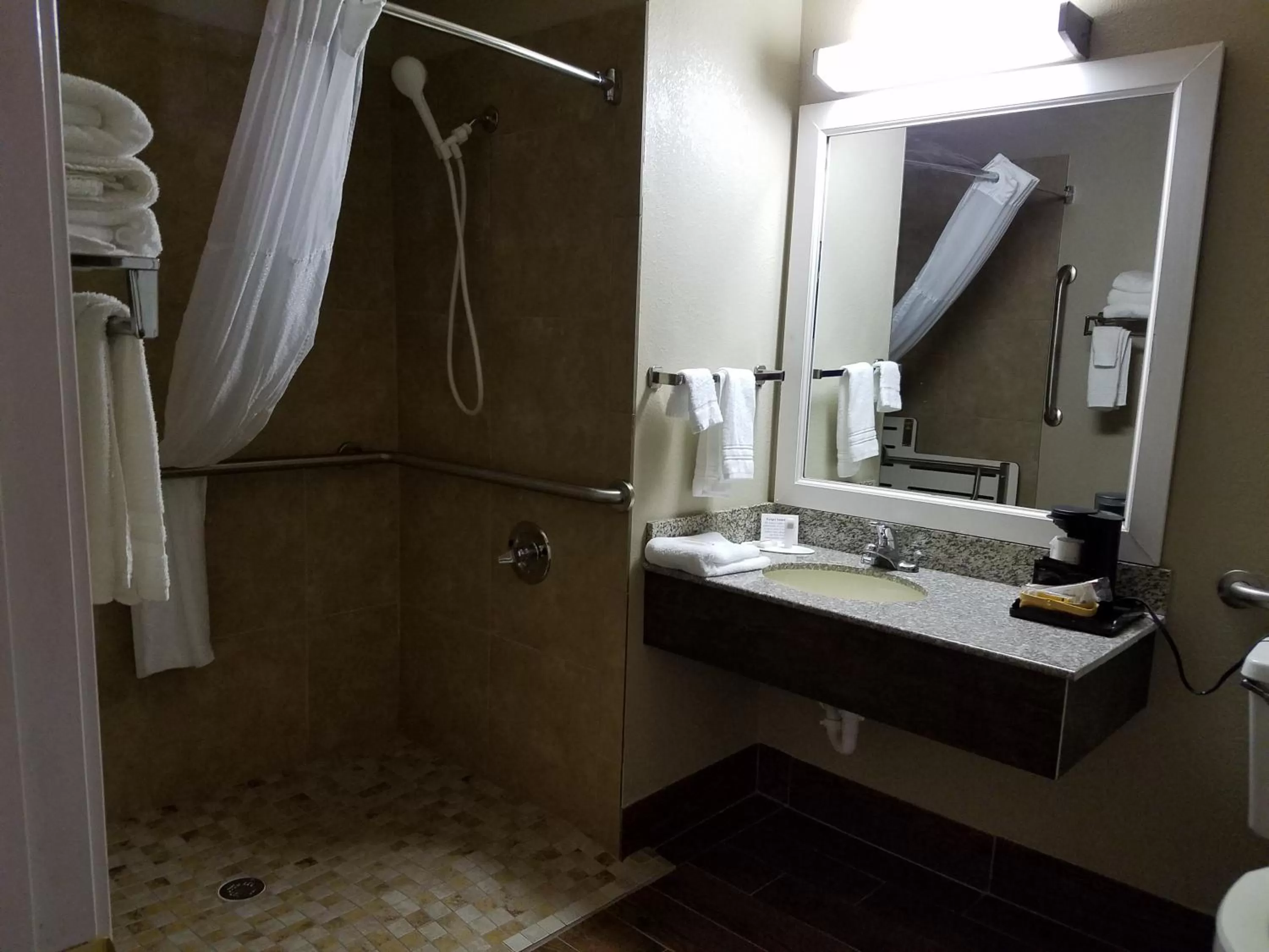 Queen Room - Disability Access - Non-Smoking in Super 8 by Wyndham Cornelia