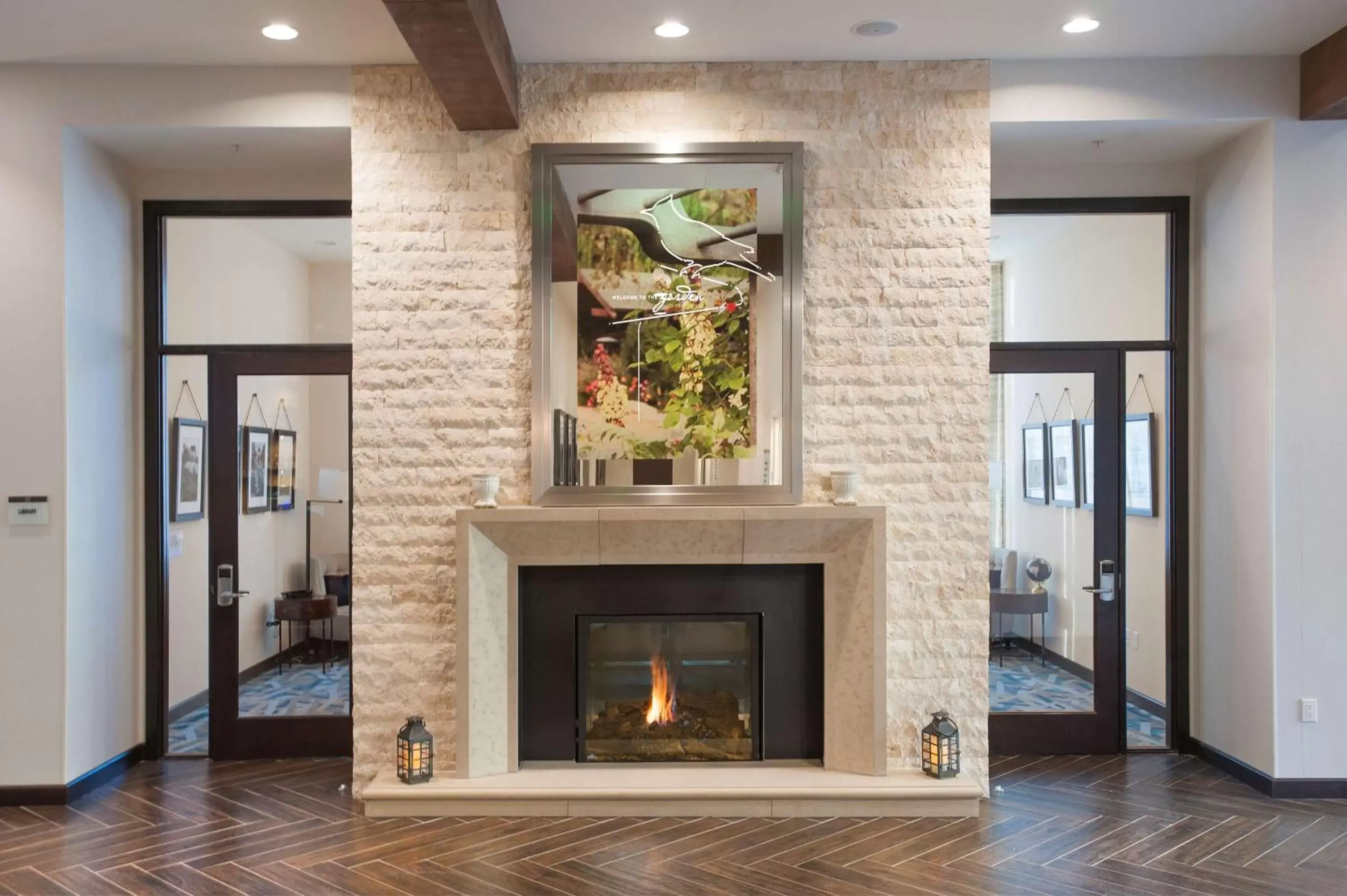 Lobby or reception in Hilton Garden Inn Burbank Downtown