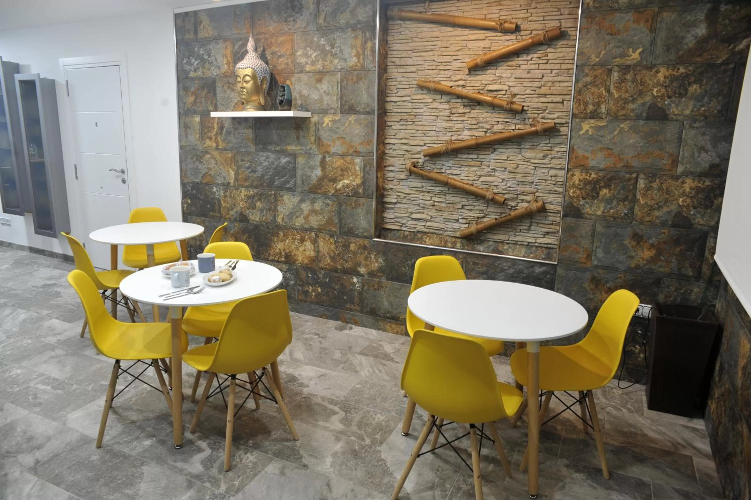 Decorative detail, Dining Area in River Dreams