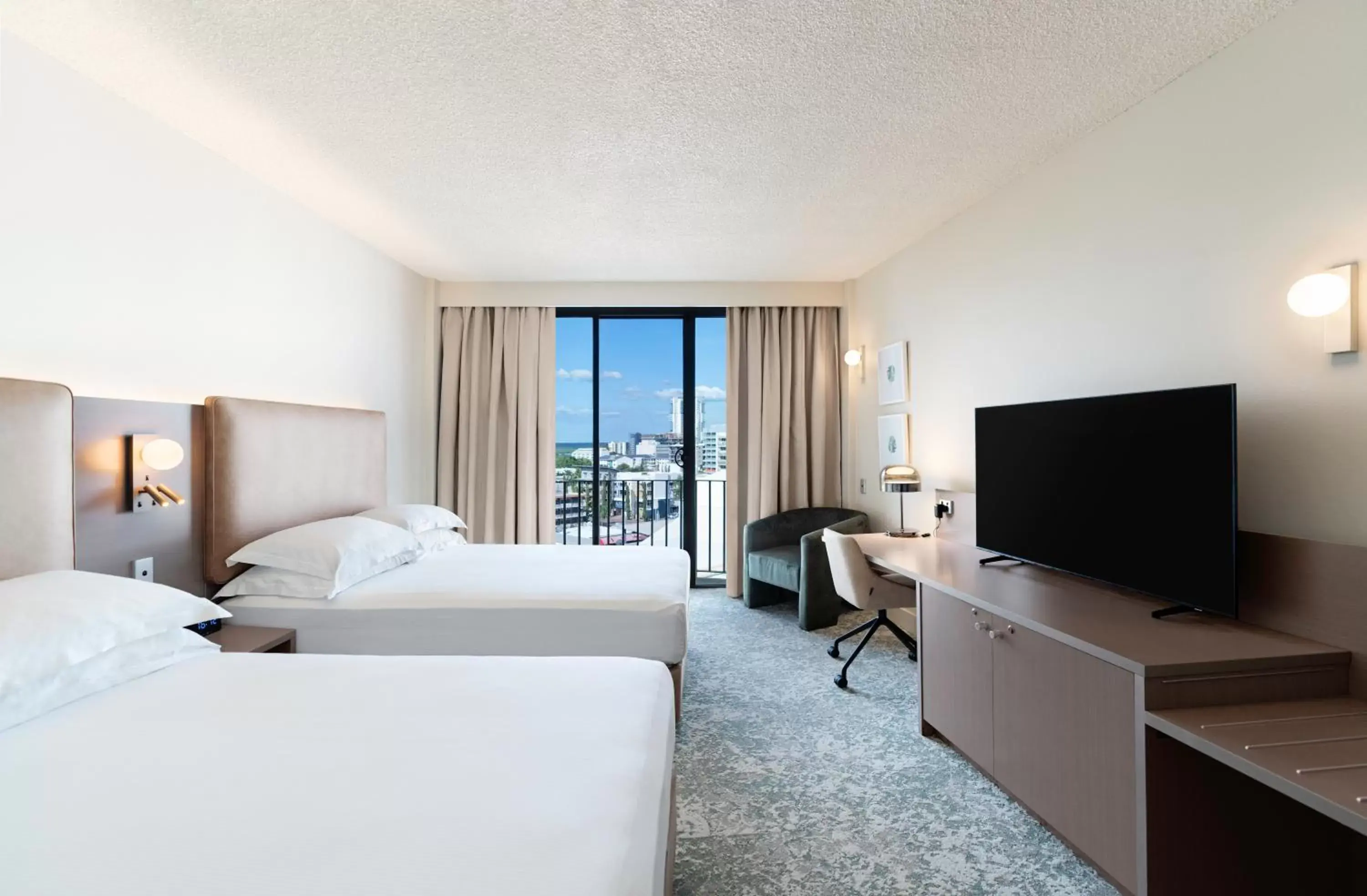 Bedroom in Hilton Garden Inn Darwin