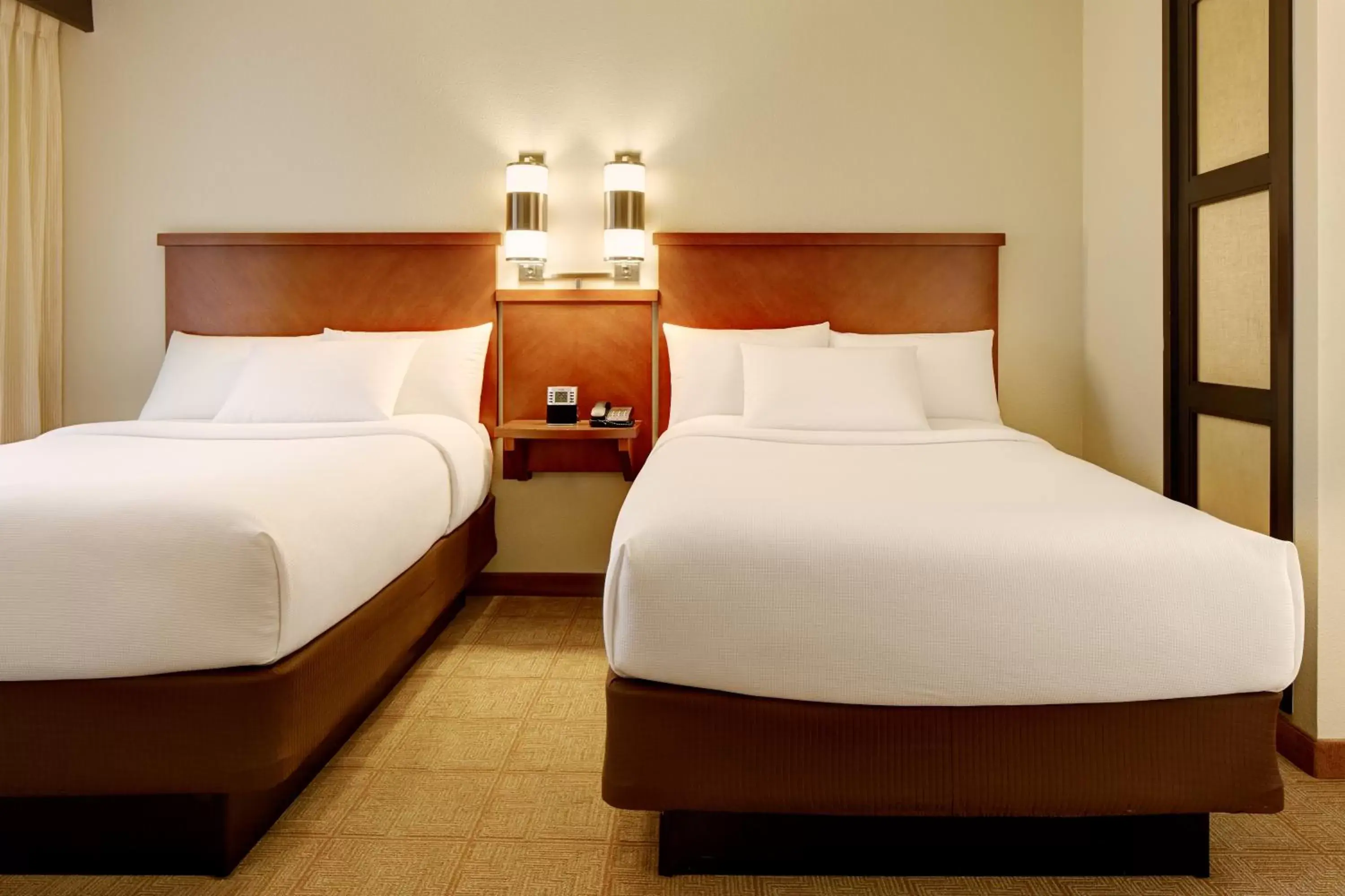 Bed in Hyatt Place Dallas/Garland/Richardson