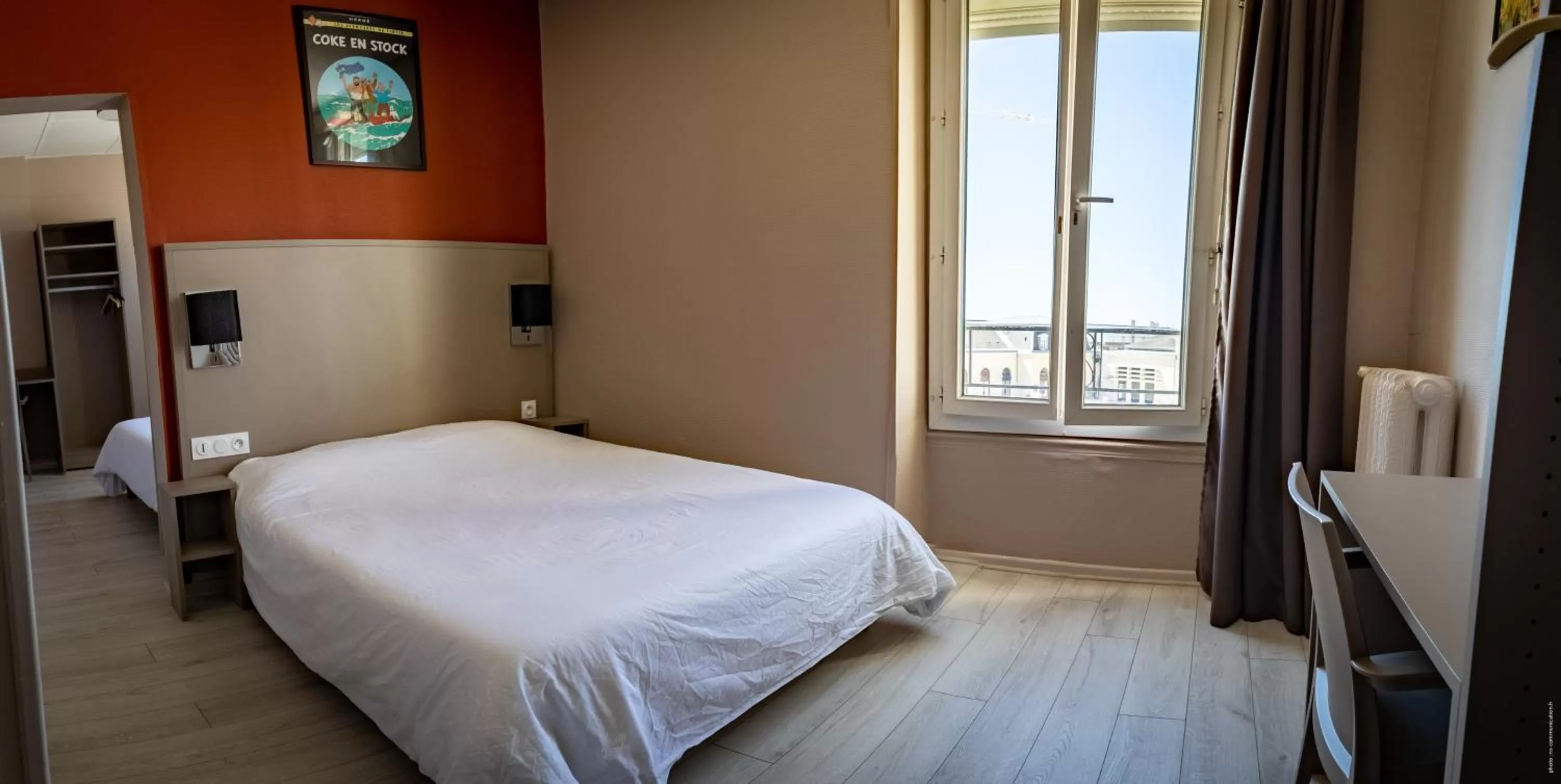 Photo of the whole room, Bed in Hotel de la Gare