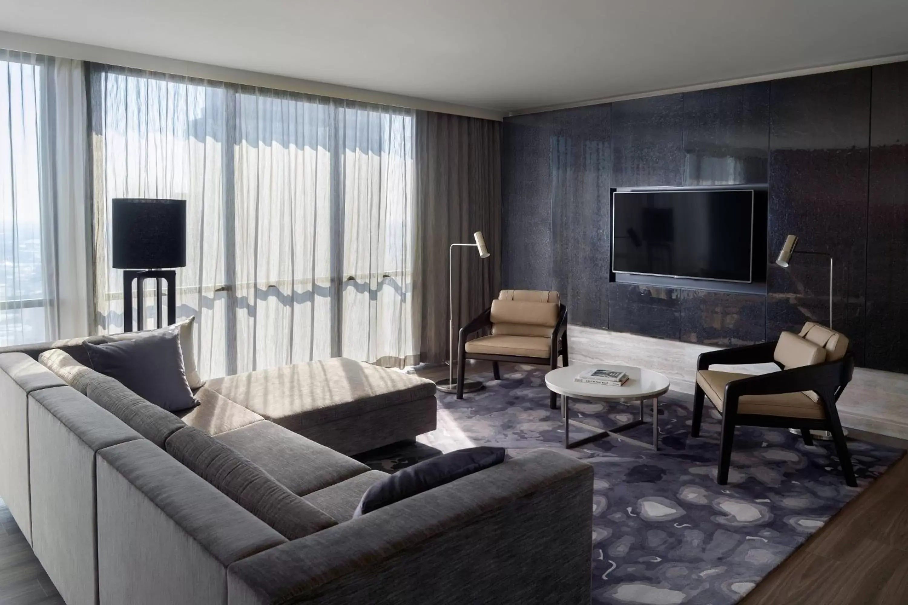 Bedroom, Seating Area in Atlanta Marriott Marquis