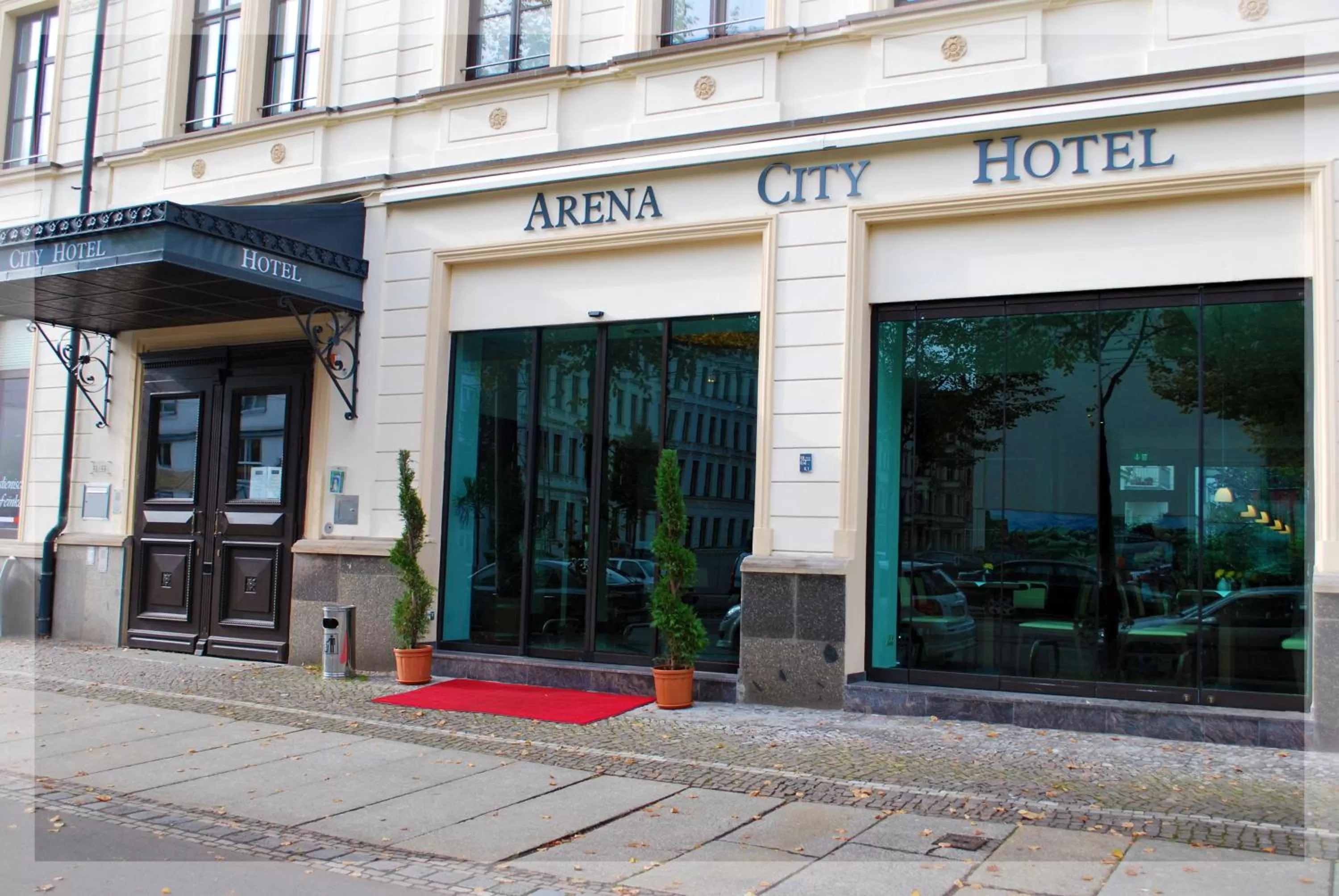 Facade/entrance in Hotel Arena City