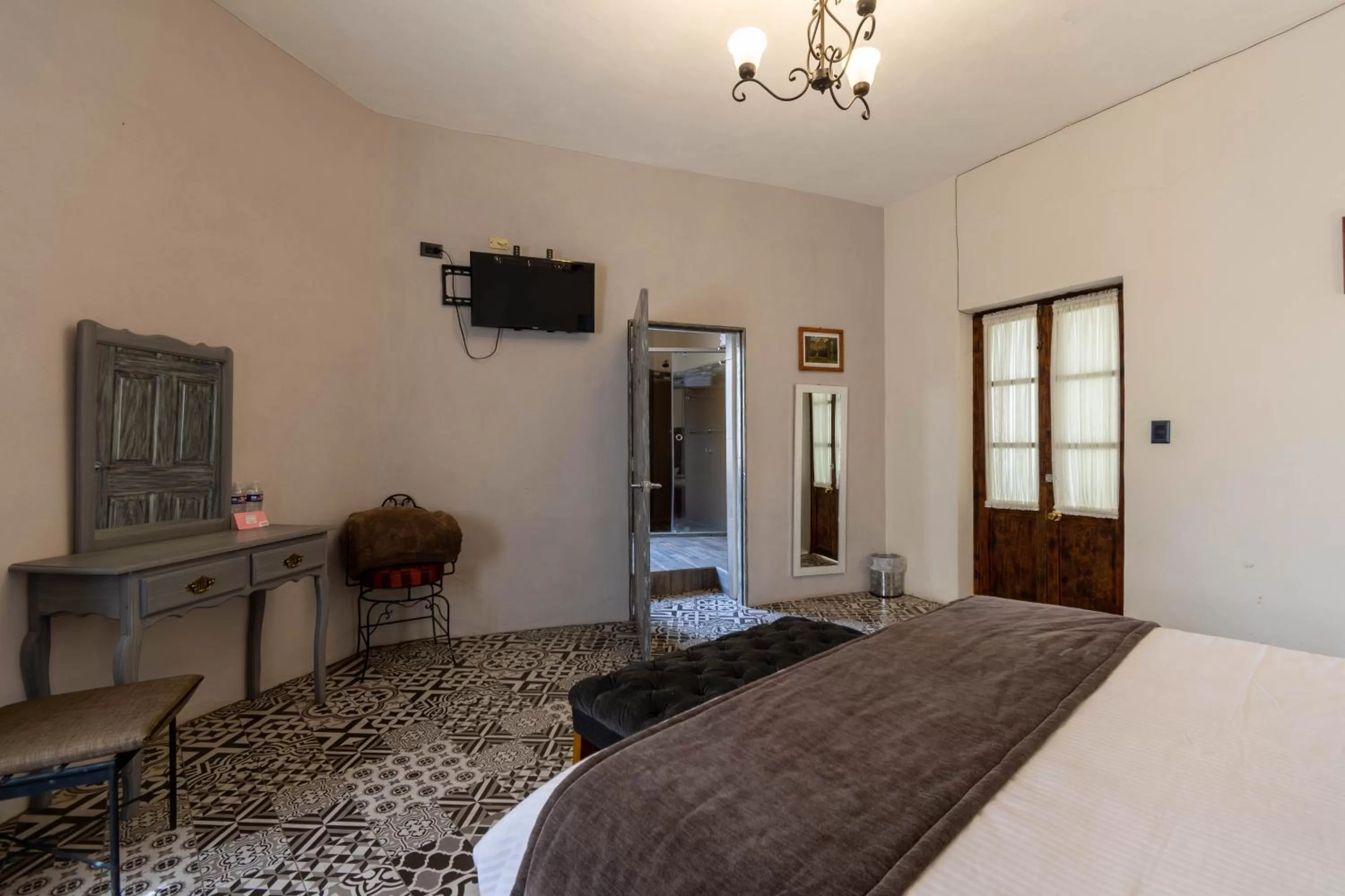 Photo of the whole room in Hotel Casa Sangre de Cristo