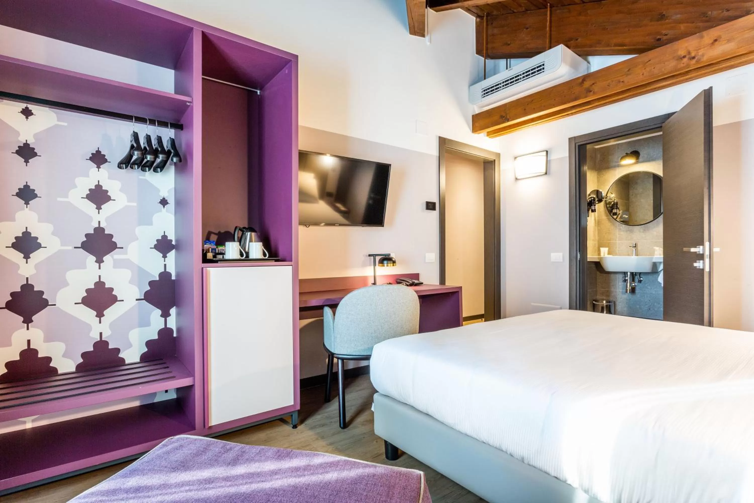 Bed in BEST WESTERN Titian Inn Hotel Treviso