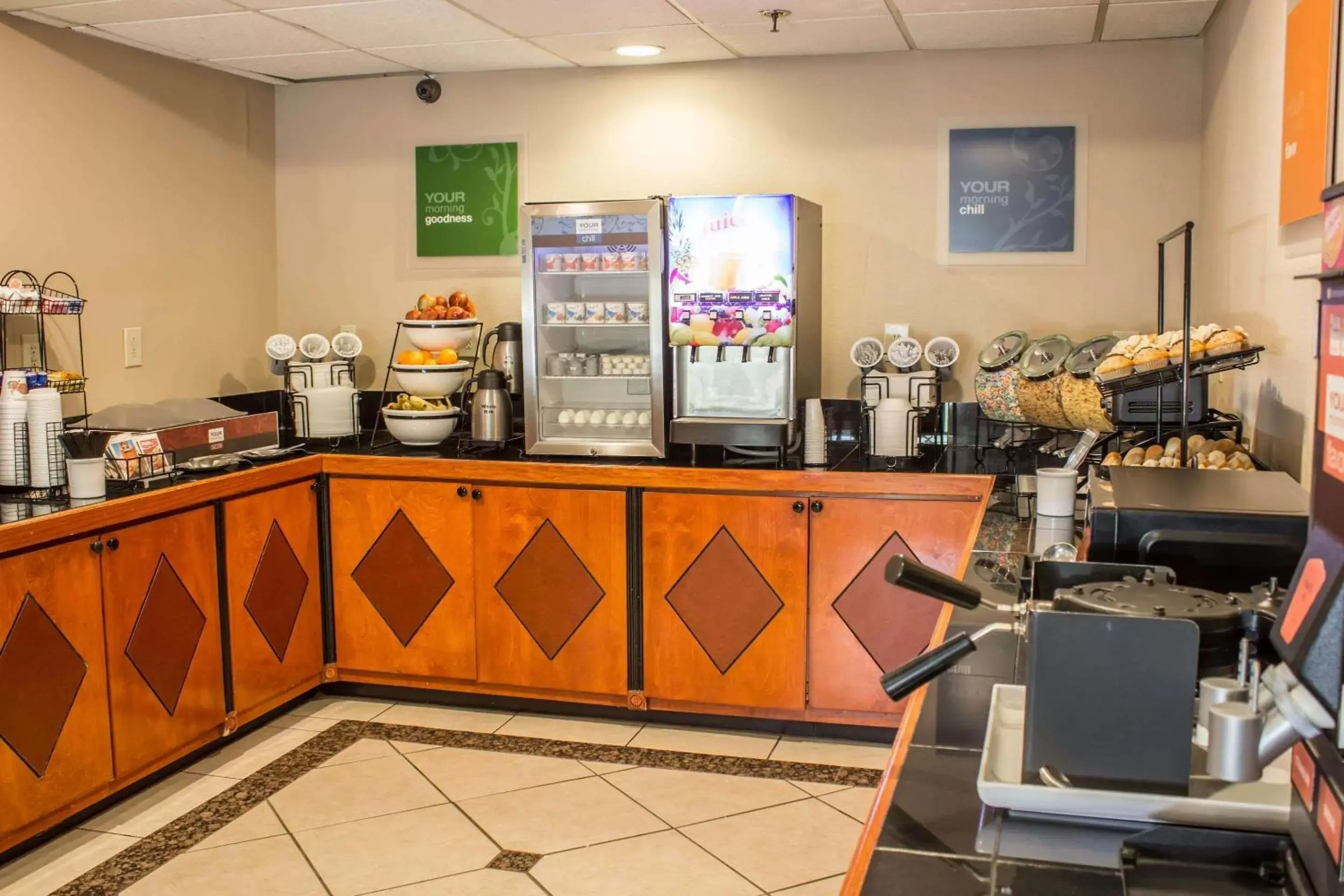 Restaurant/Places to Eat in Comfort Inn Research Triangle Park