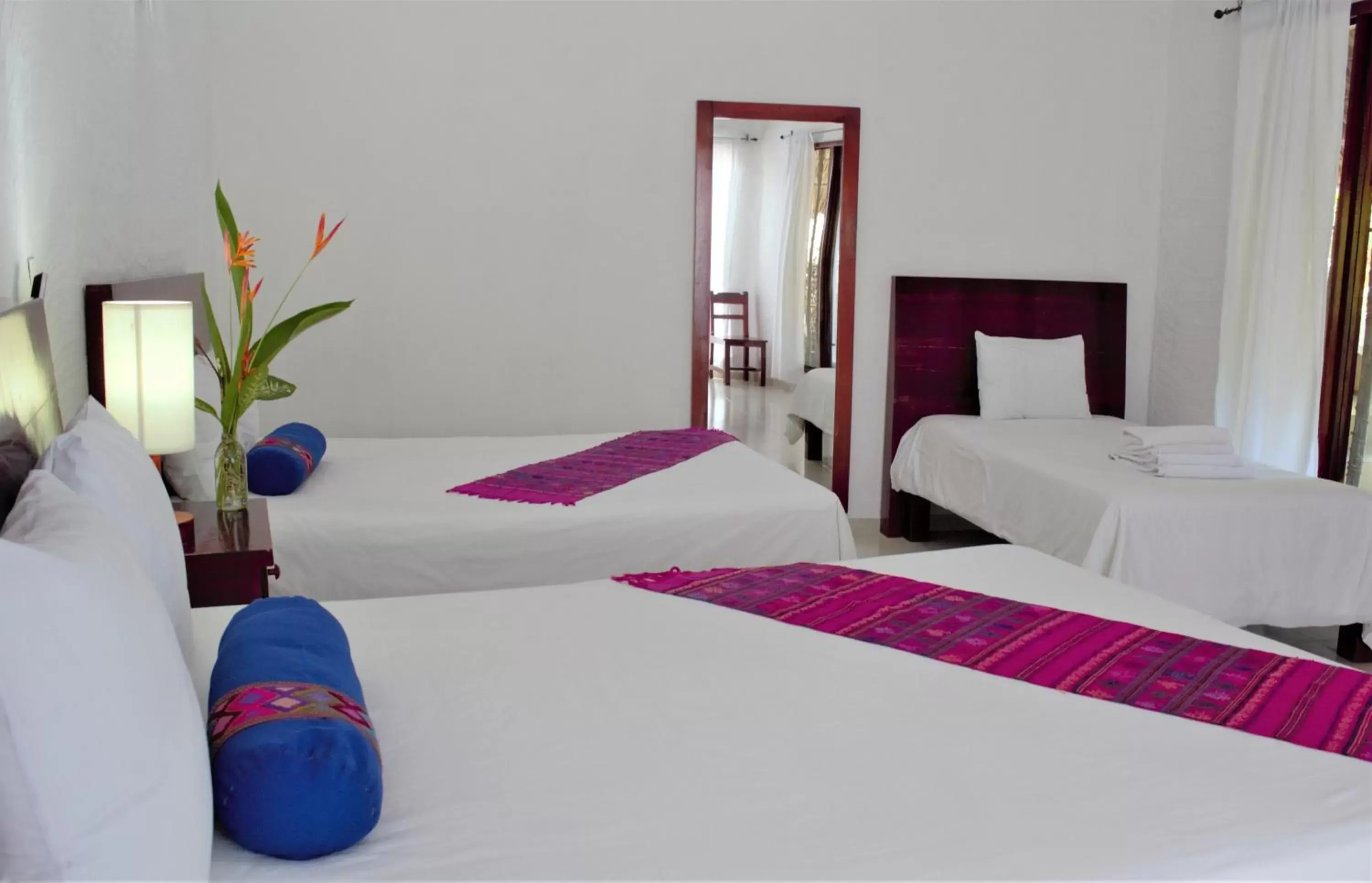 Photo of the whole room, Bed in Hotel La Aldea del Halach Huinic