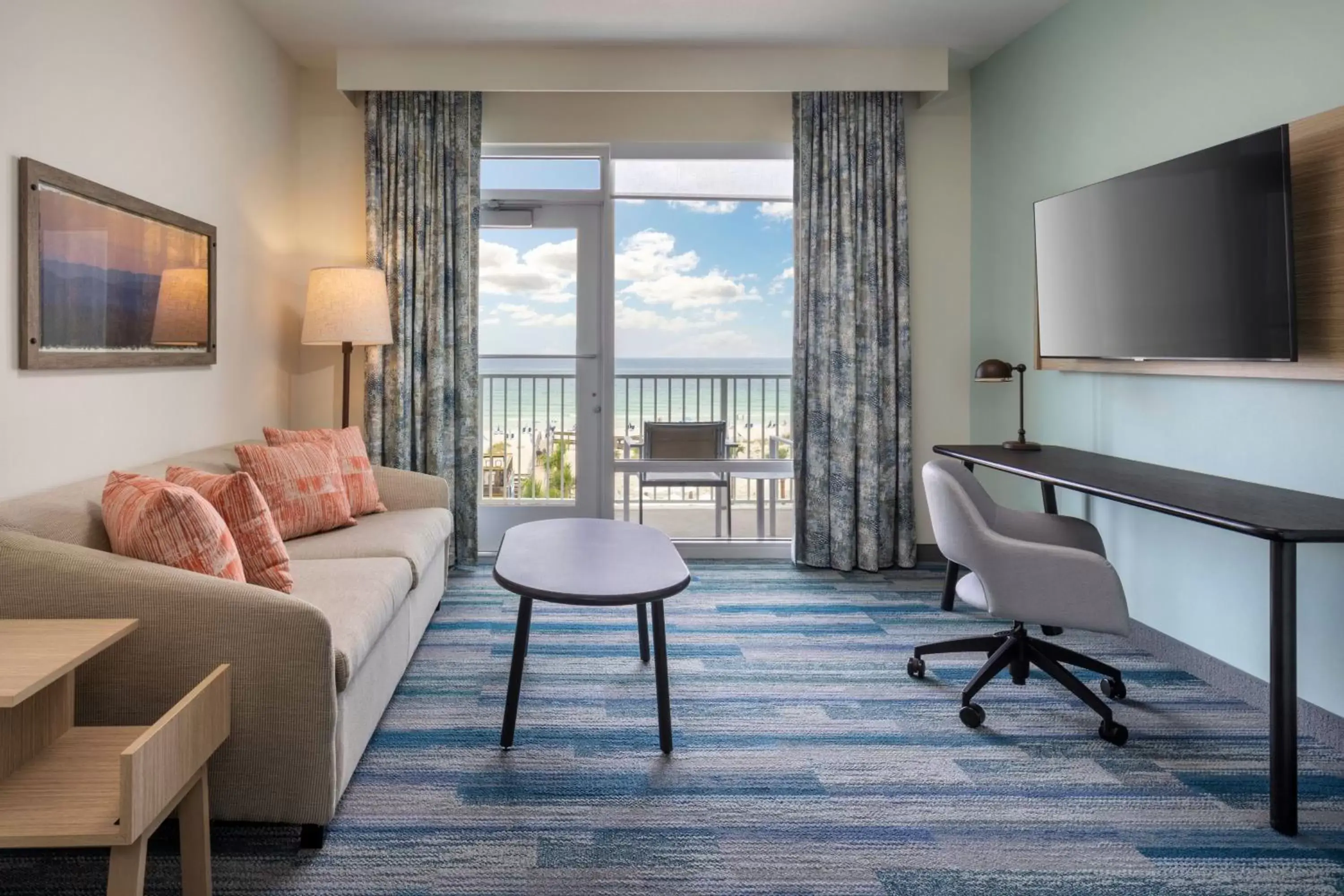 Living room, Seating Area in Fairfield by Marriott Inn & Suites Pensacola Beach