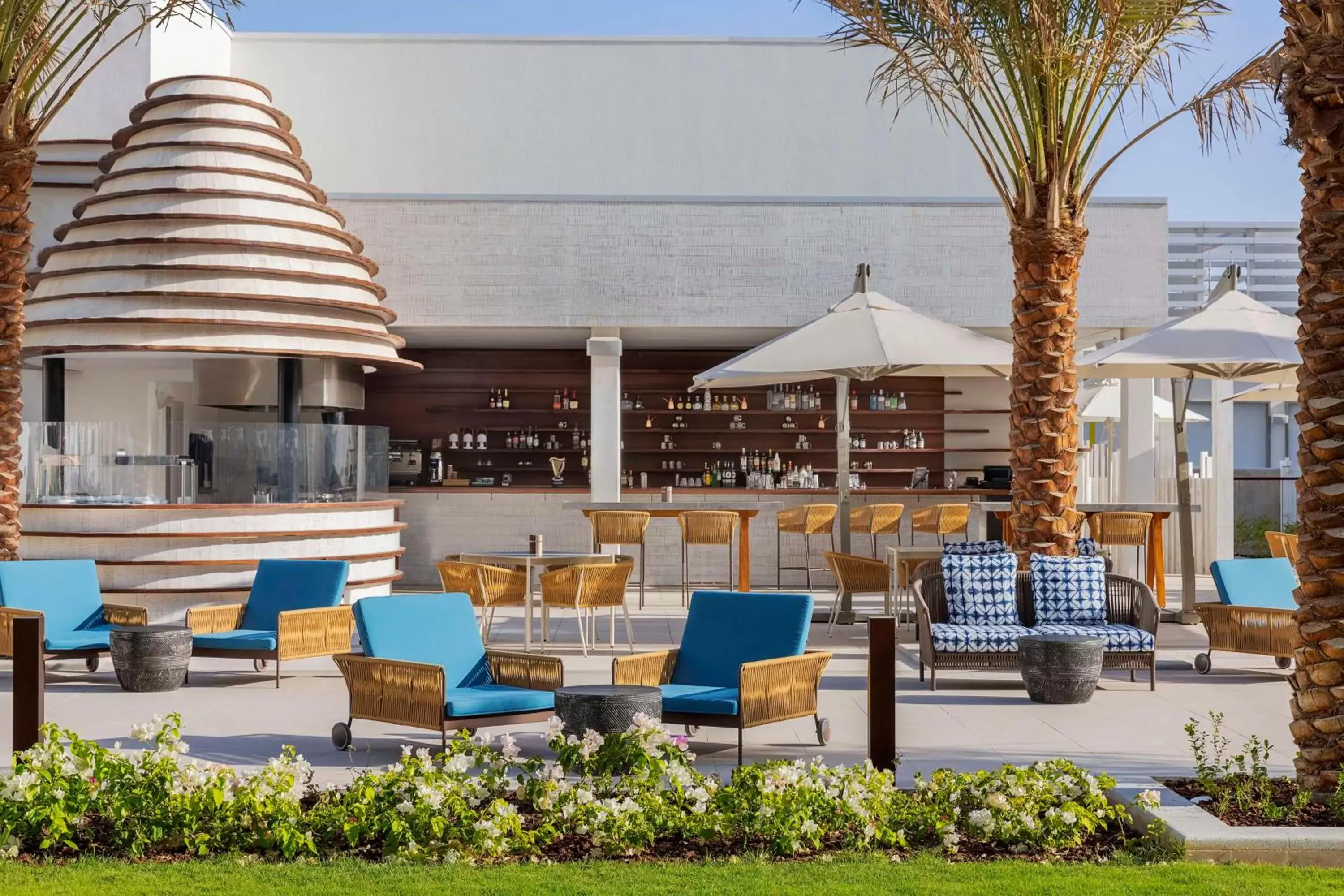 Lounge or bar in Hilton Abu Dhabi Yas Island