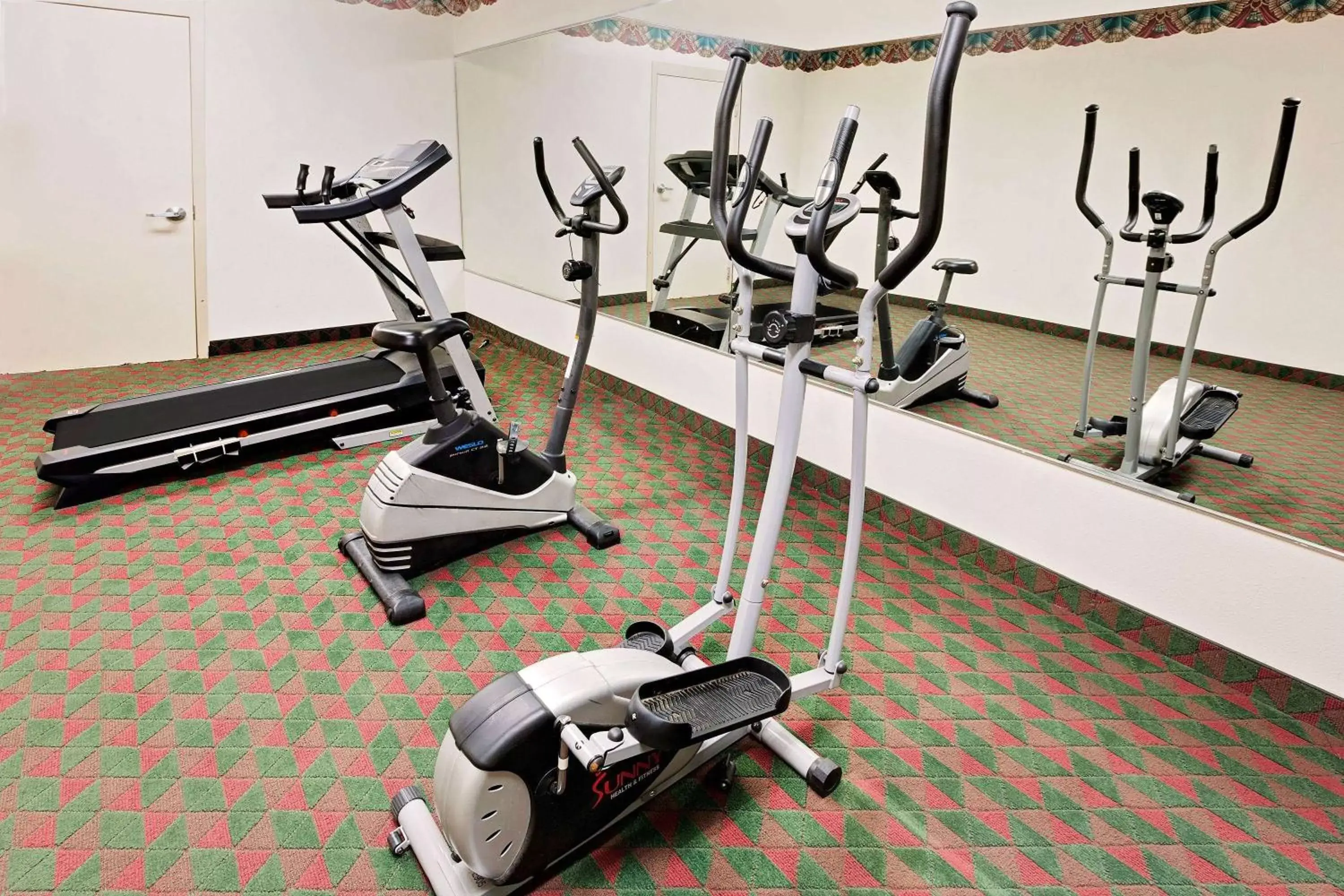 Fitness centre/facilities, Fitness Center/Facilities in Days Inn & Suites by Wyndham Opelousas